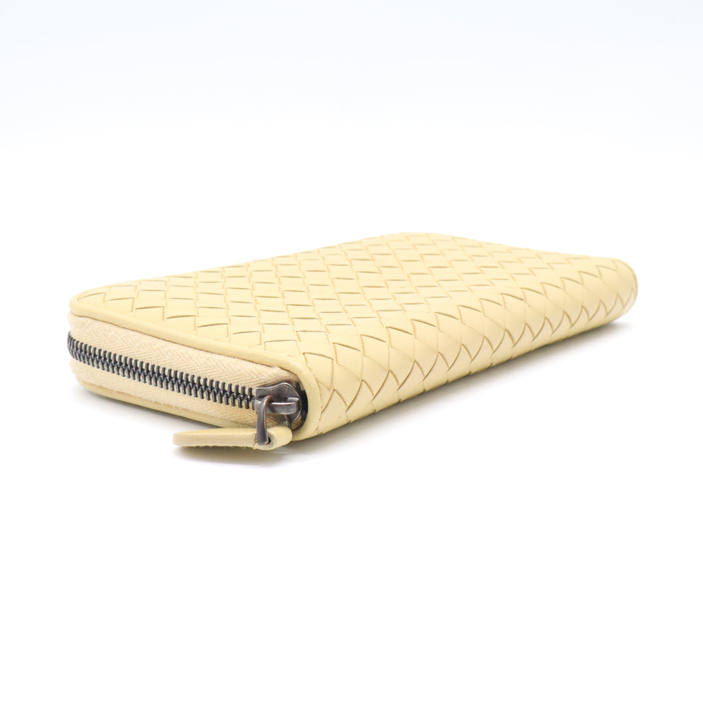 Intrecciato Weave Leather Wallet W21598