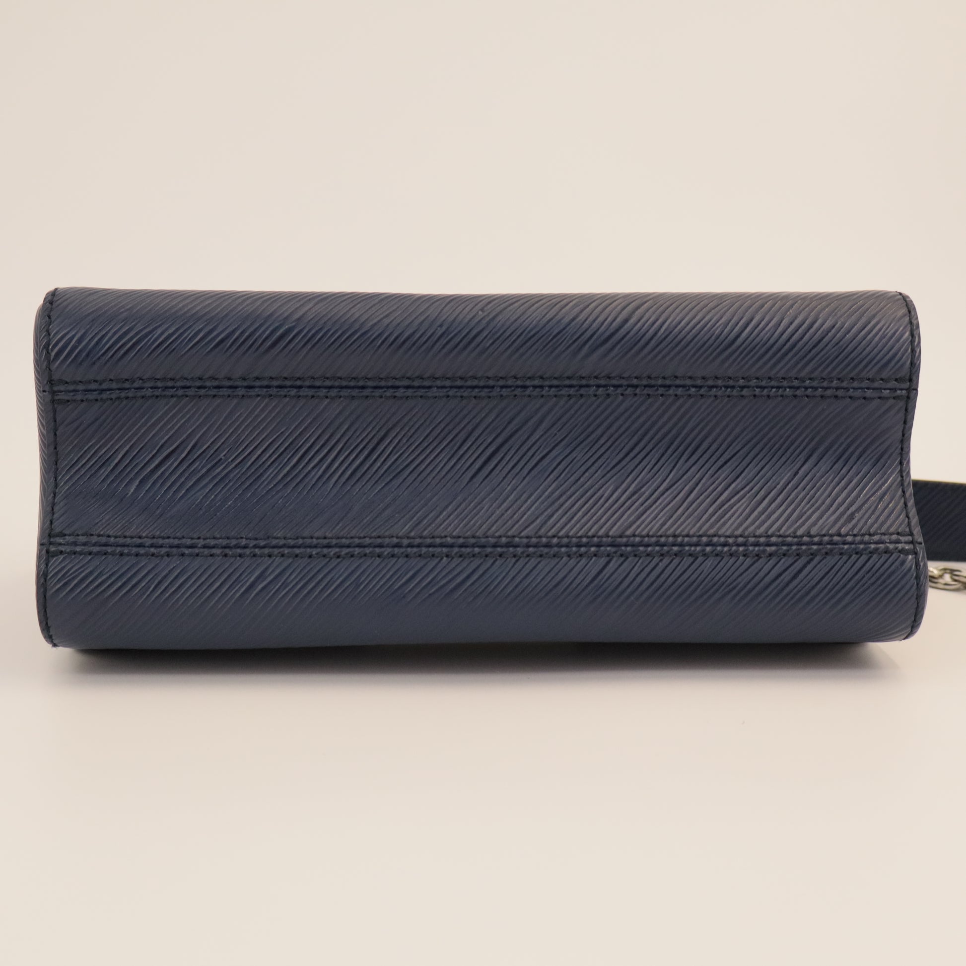 Louis Vuitton Epi Twist Shoulder Bag MM Indigo twins