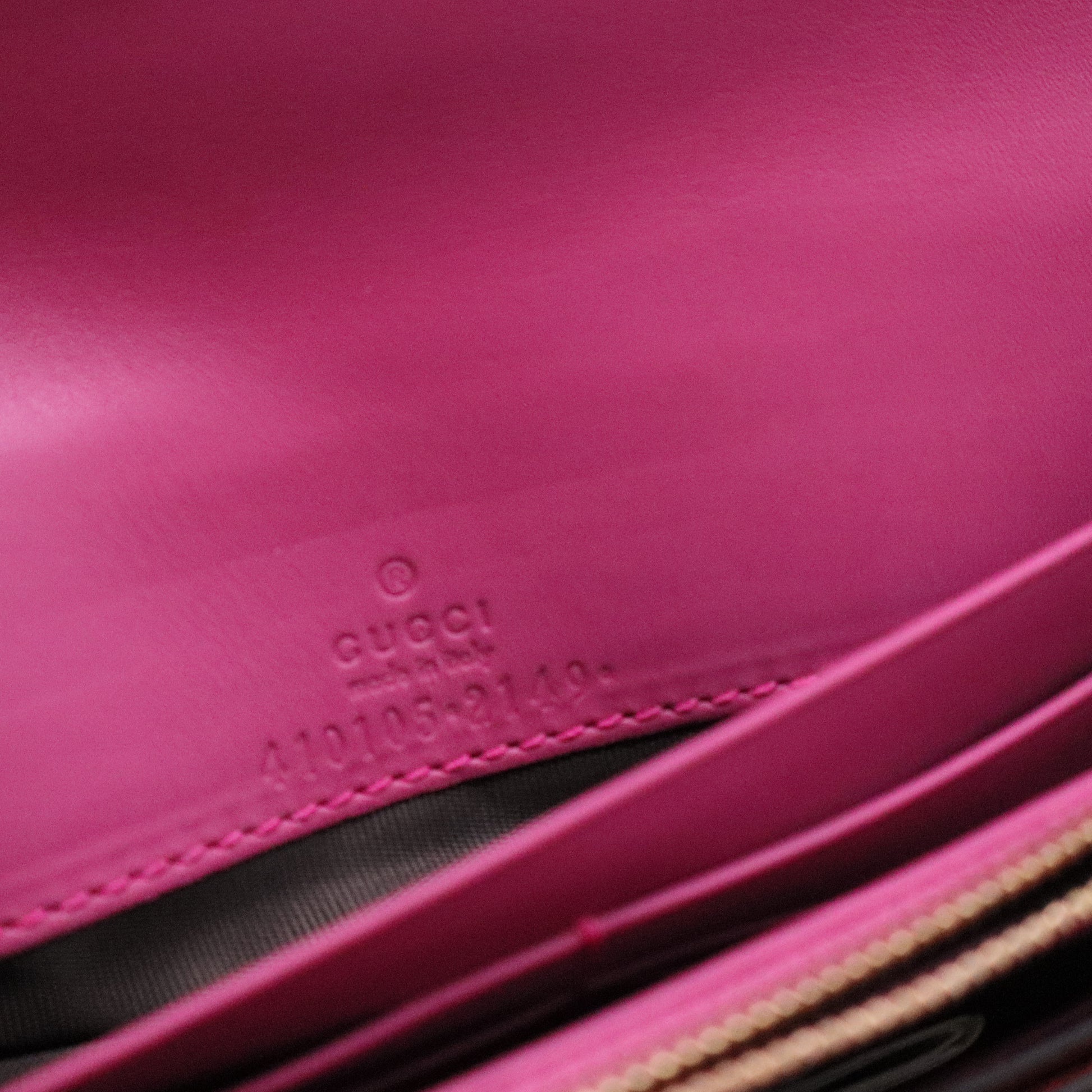 GG Supreme Monogram Calfskin Continental Wallet Beige Ebony Hibiscus Red New Rosette Gisel