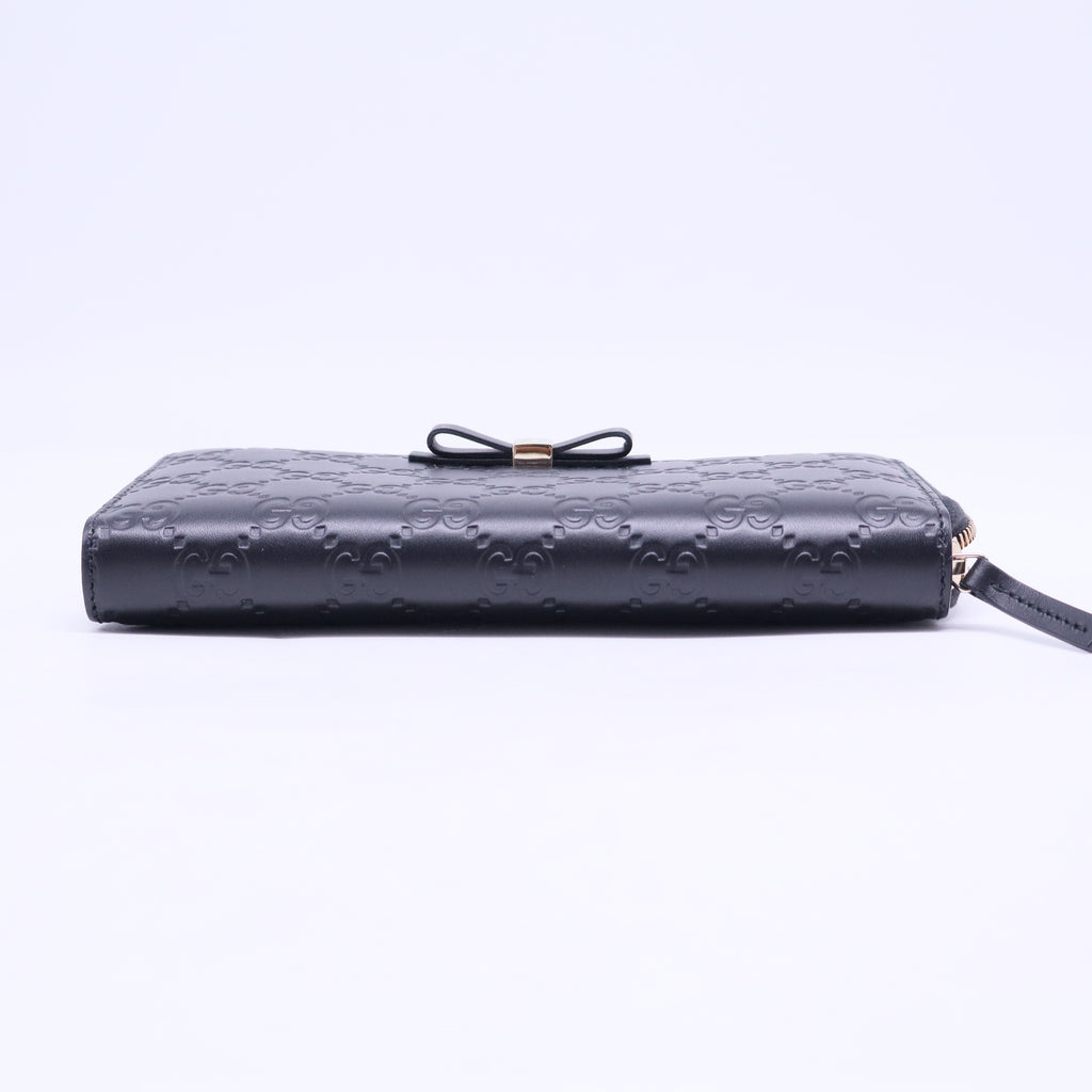 GG Signature Leather Continental Wallet W20397