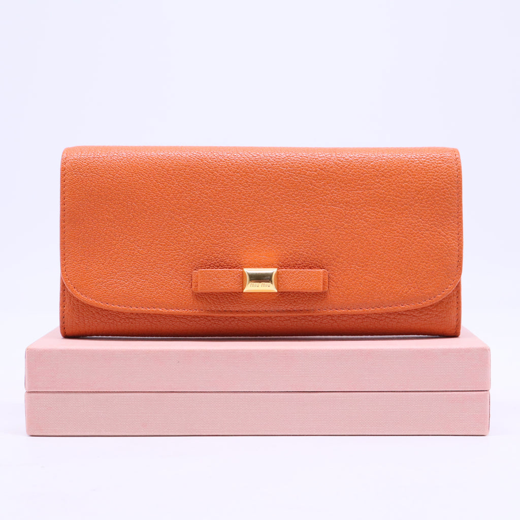 Continental Chain Wallet Embellished Matelasse Leather Twins W20383