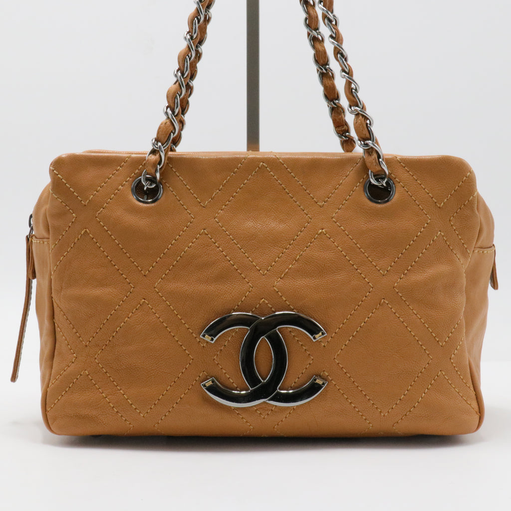 Quilted chain handle bag caramel leather large CC logo