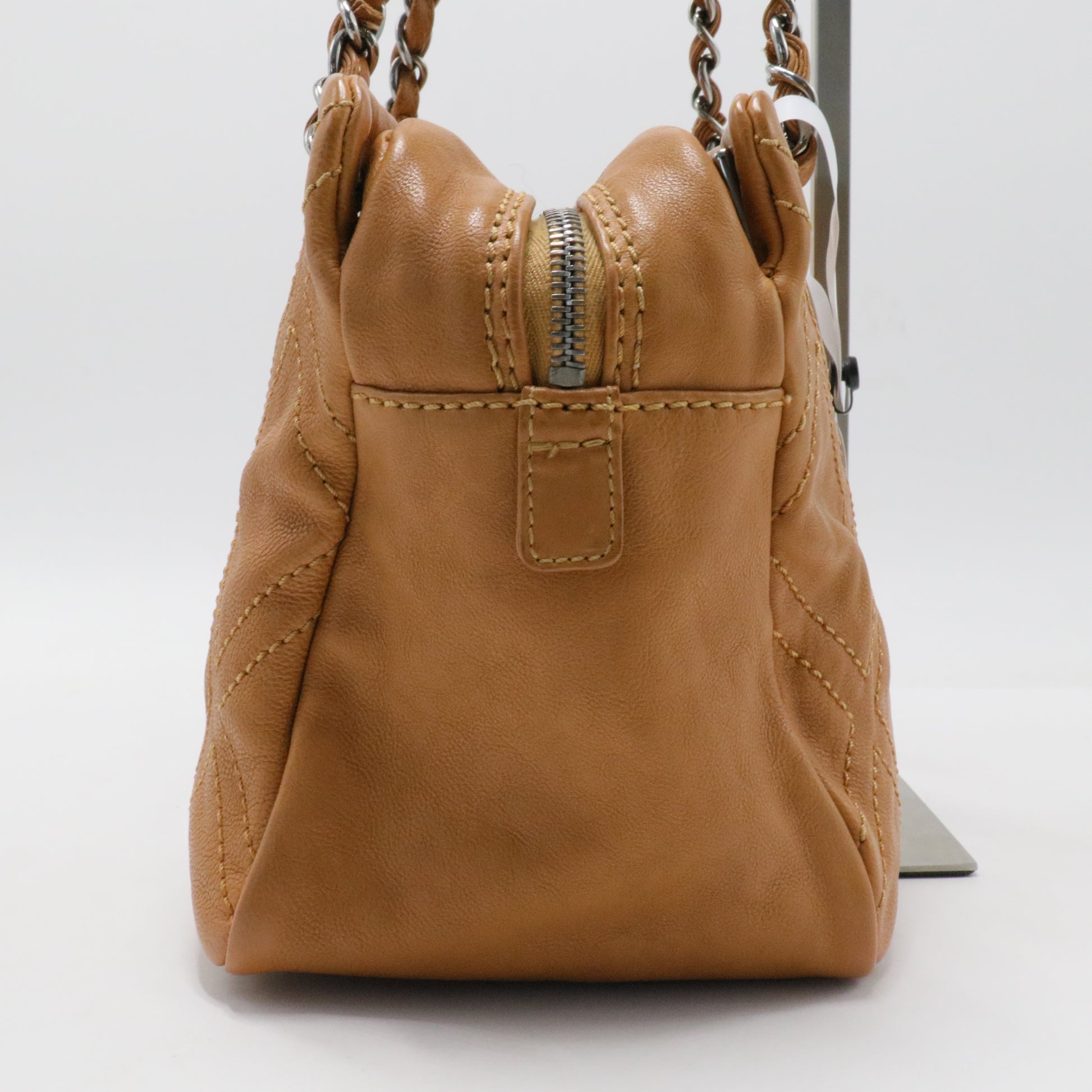 Quilted chain handle bag caramel leather large CC logo