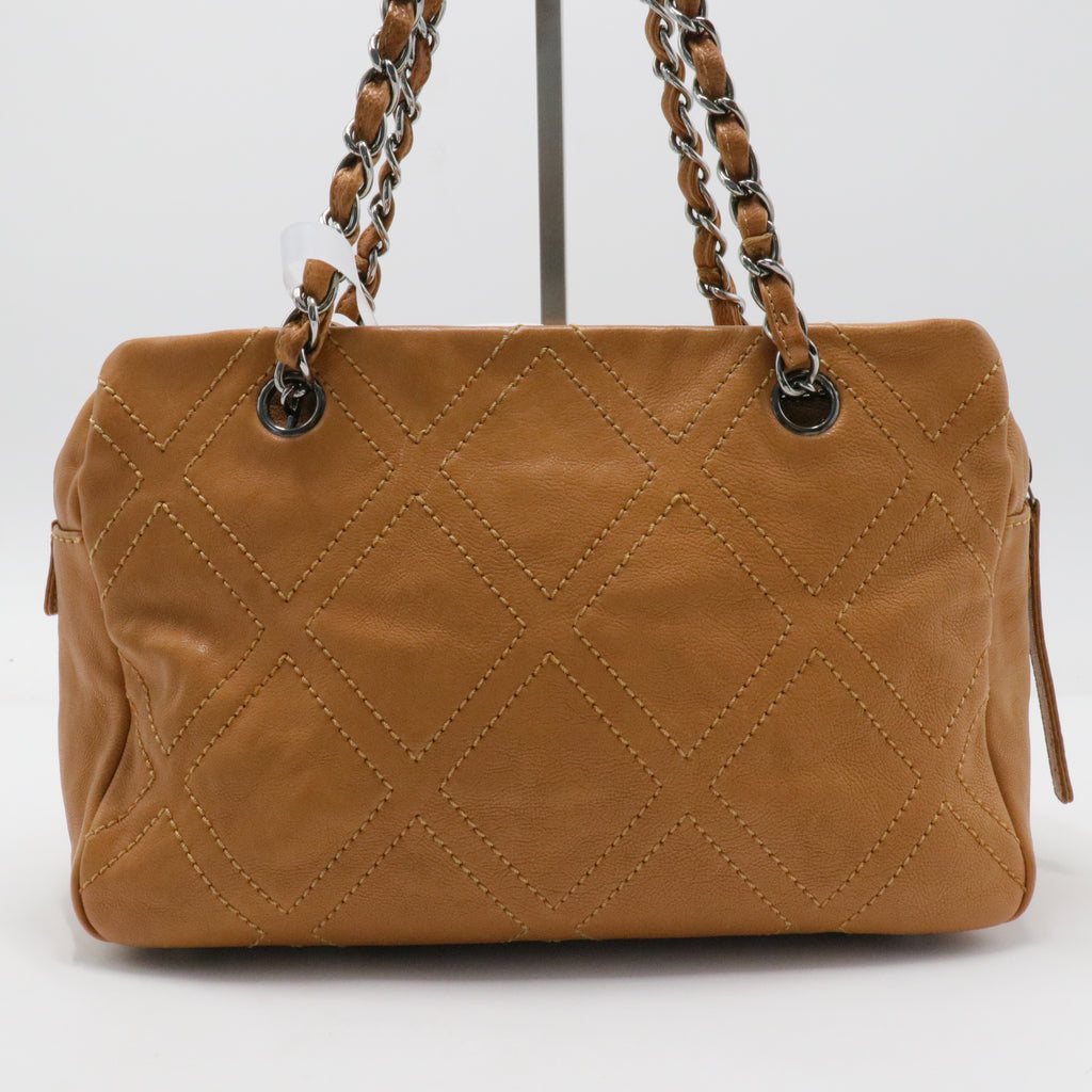 Quilted chain handle bag caramel leather large CC logo