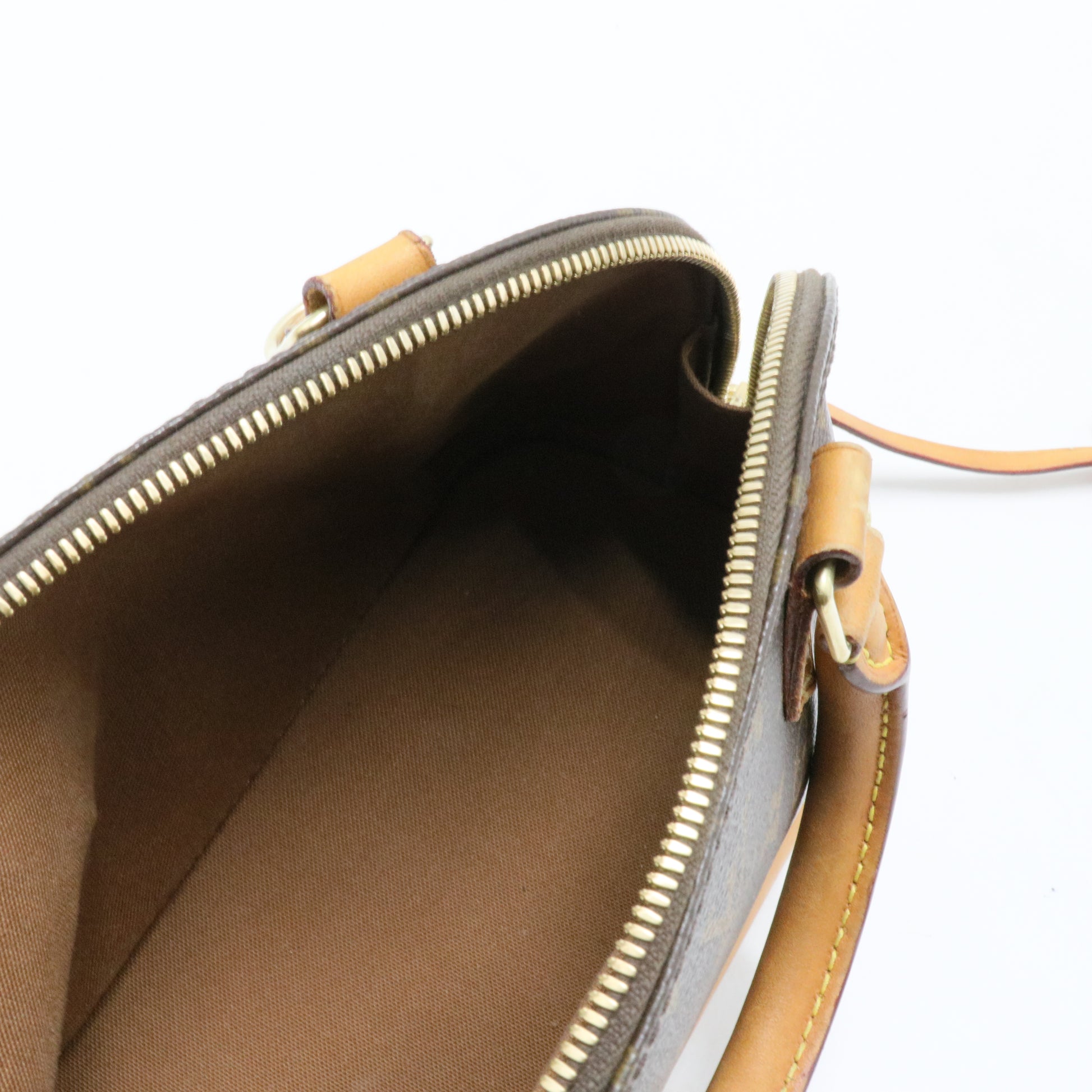 Monogram Alma BB