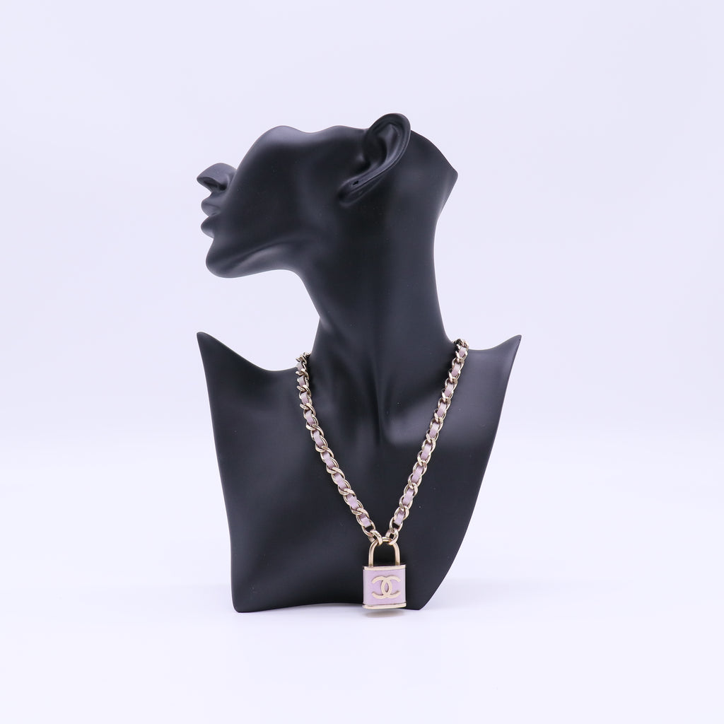 Chanel padlock necklace W21860