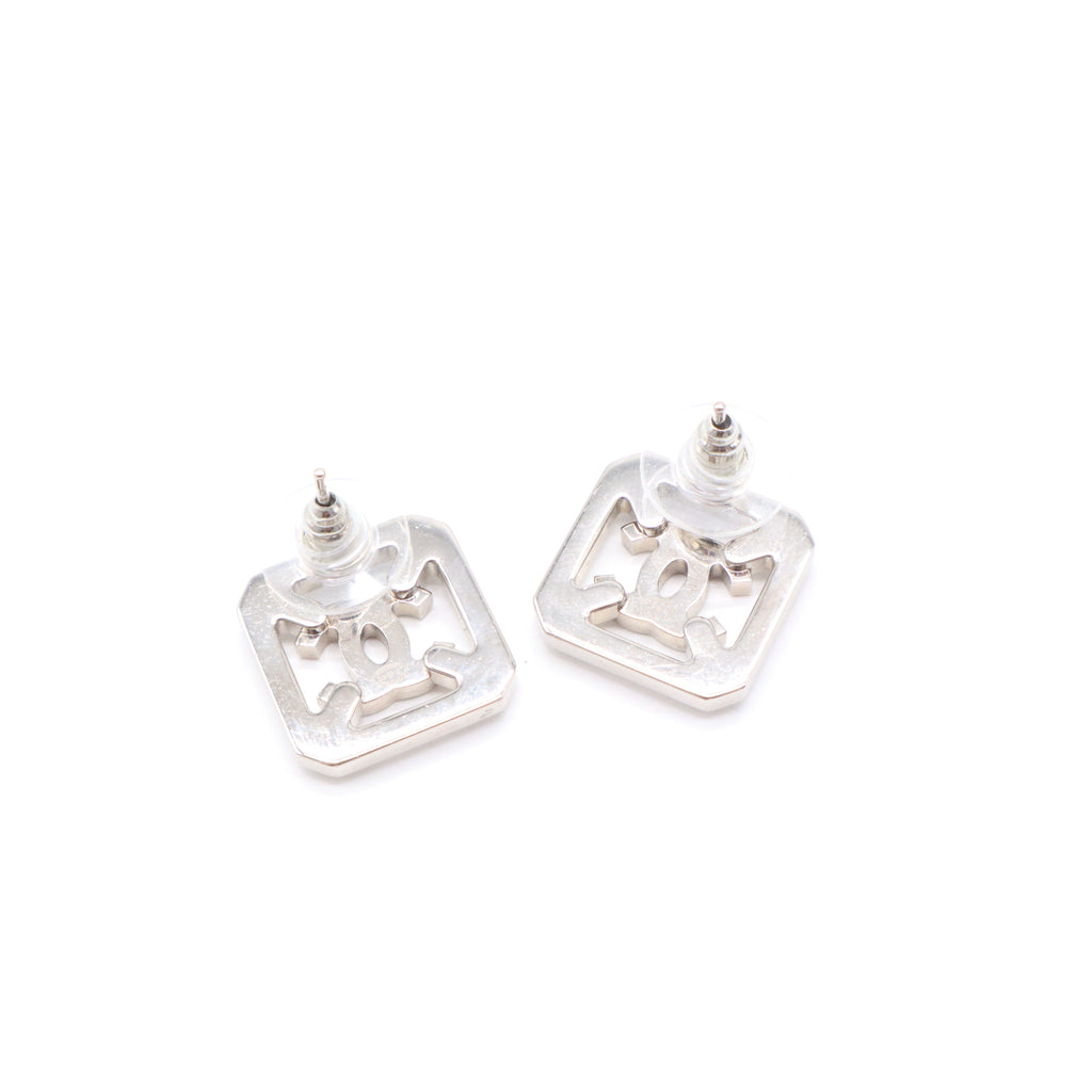 Chanel CC Cutout Square Stud Earrings W21524