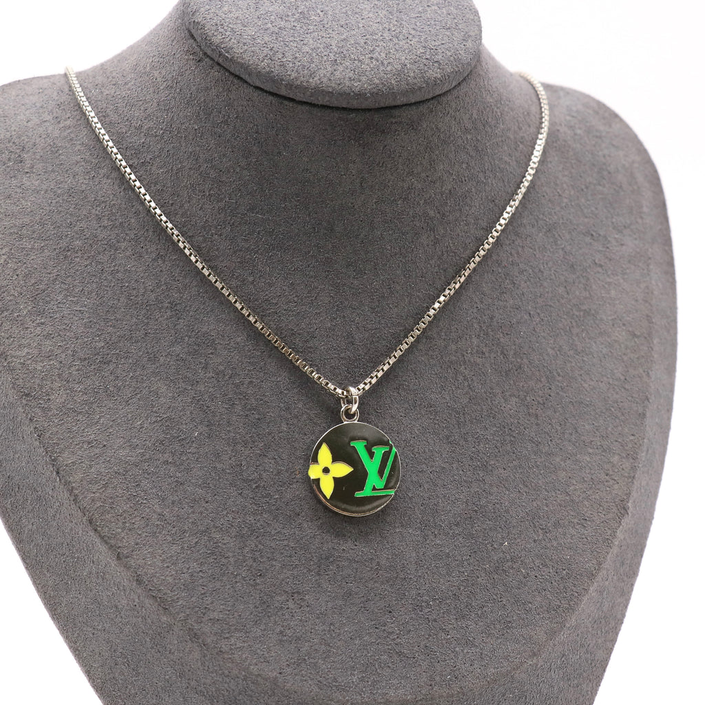Louis Vuitton Monogram Play Necklace Twins LDZ506