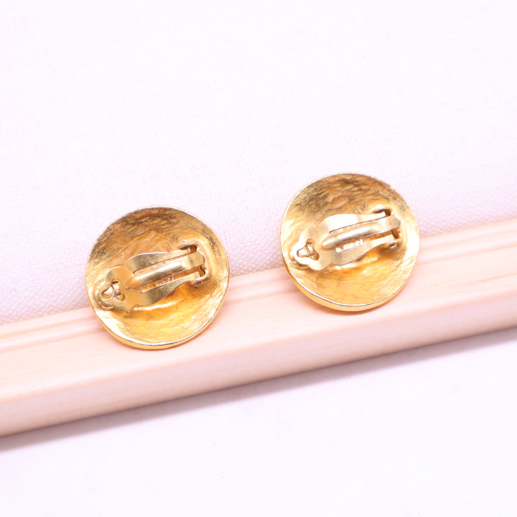 CC Logos Circle Earrings 96 A Clip W20782