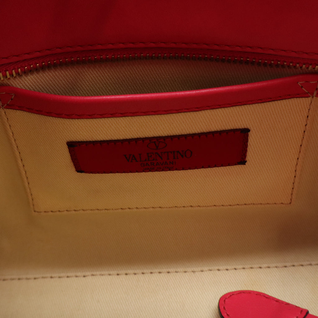 Rockstud Tote Rigid Leather Medium