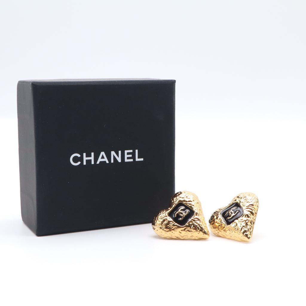 Chanel Hammered CC Heart Clip On Earrings W21545