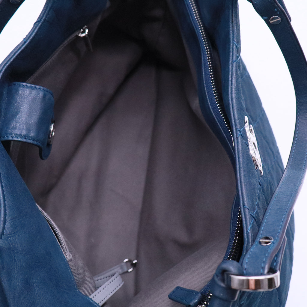 CC Sea Hit Tote Quilted Iridescent Calfskin Large twins for gisel