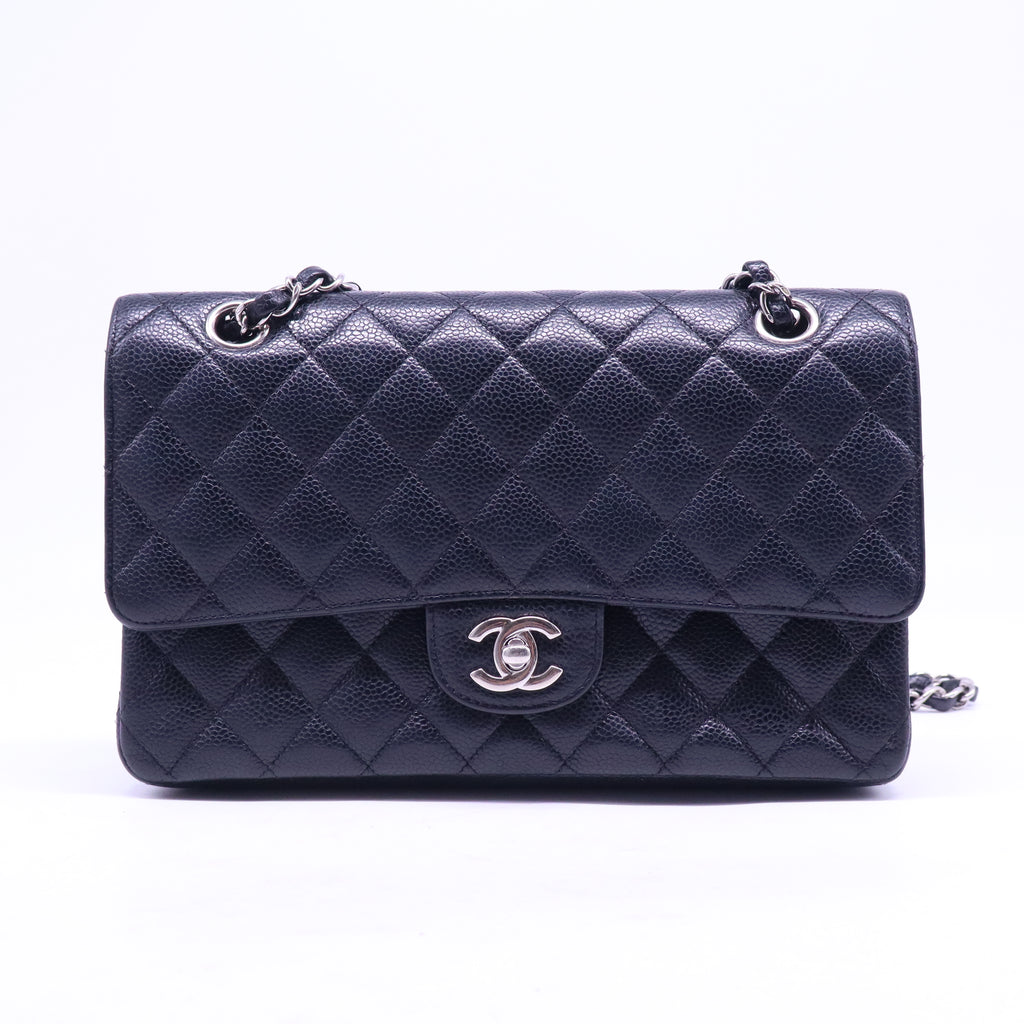 Vintage Classic Double Flap Bag Quilted Caviar Medium B21144