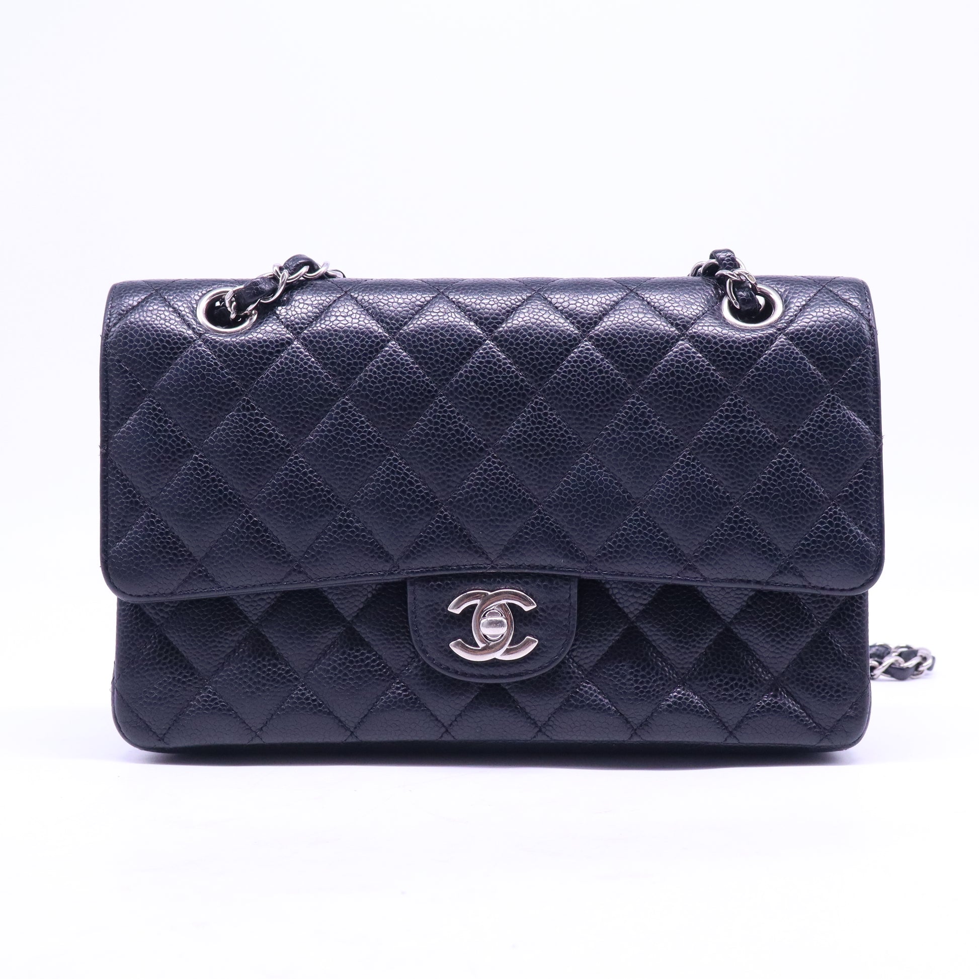 Vintage Classic Double Flap Bag Quilted Caviar Medium B21144