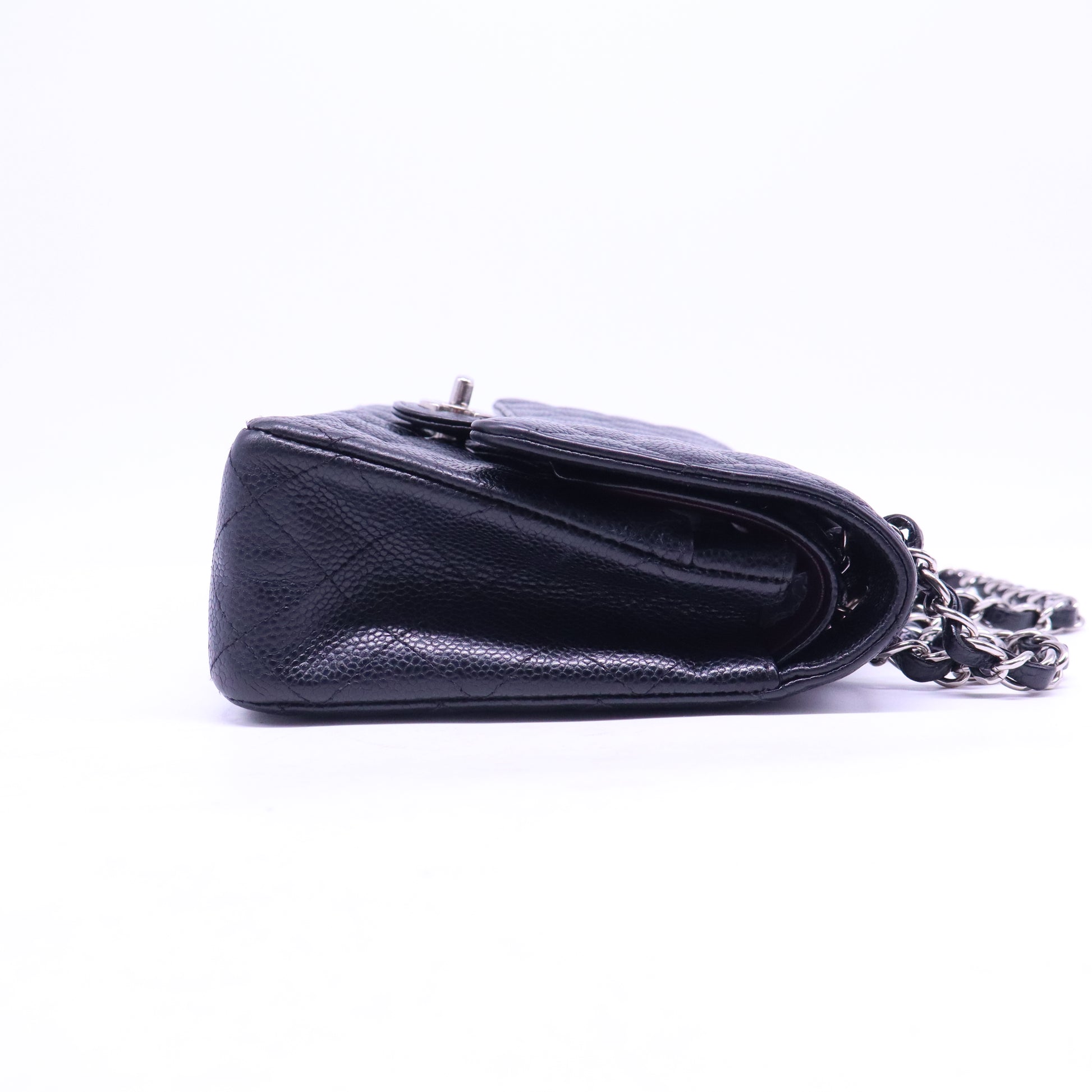 Vintage Classic Double Flap Bag Quilted Caviar Medium B21144