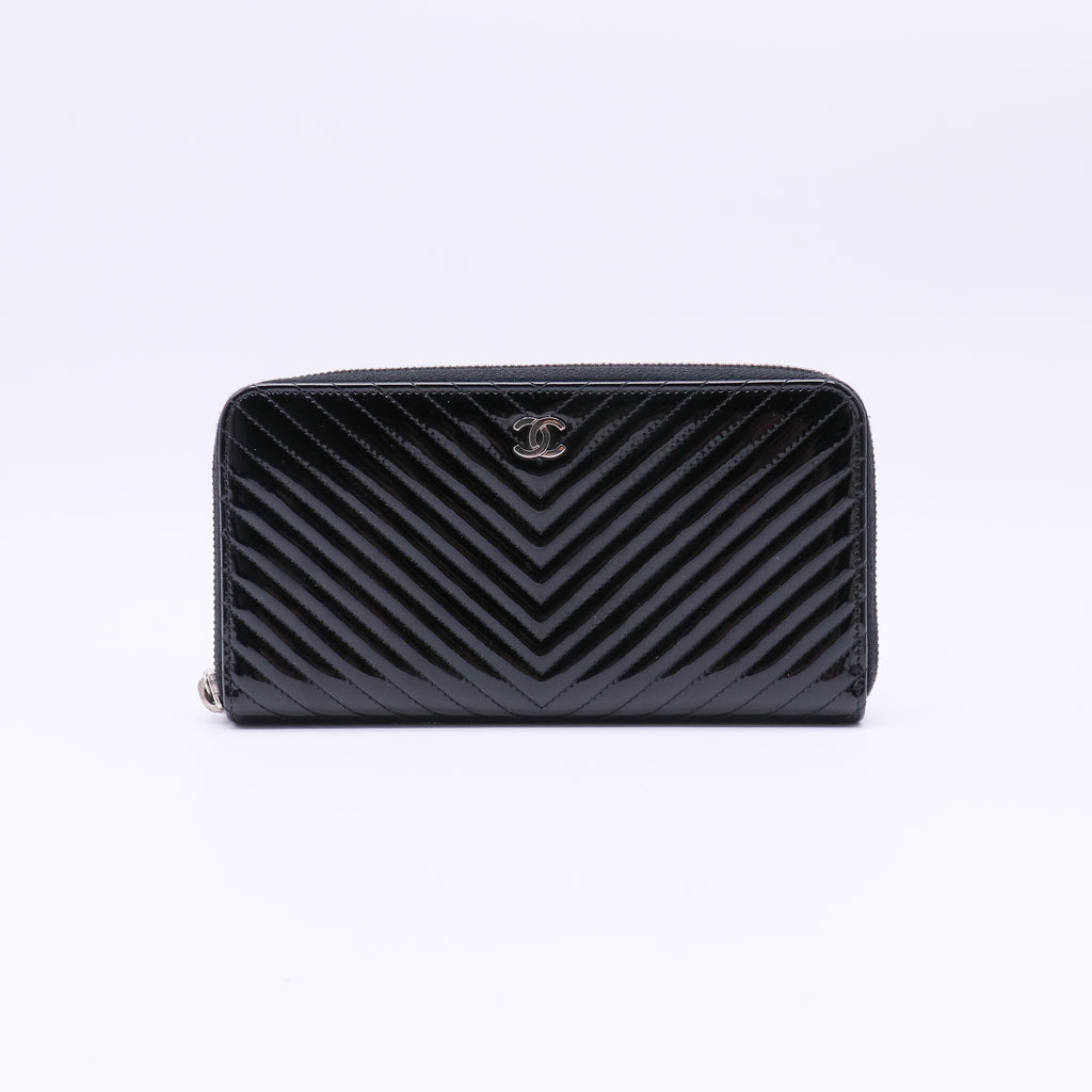 Black Chevron Quilted Caviar Leather L-Gusset Zip Wallet W21638