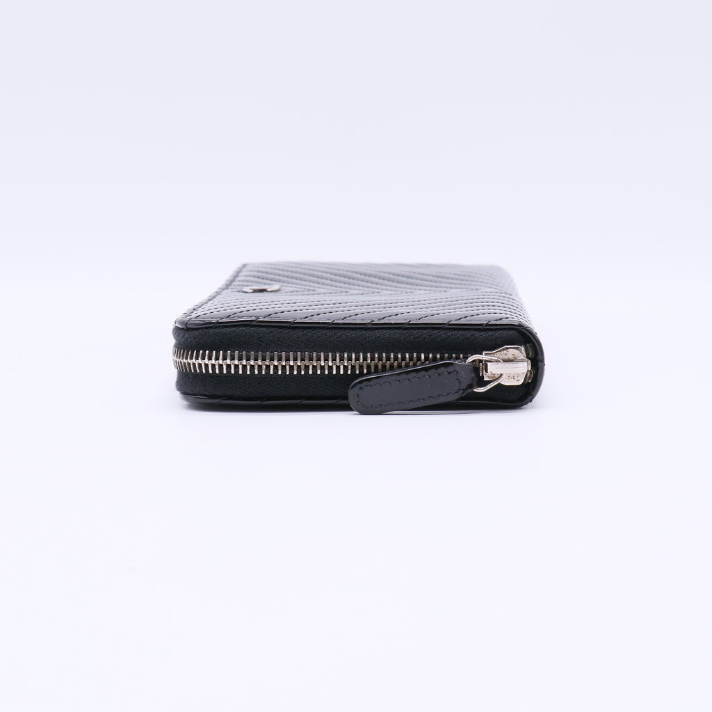 Black Chevron Quilted Caviar Leather L-Gusset Zip Wallet W21638