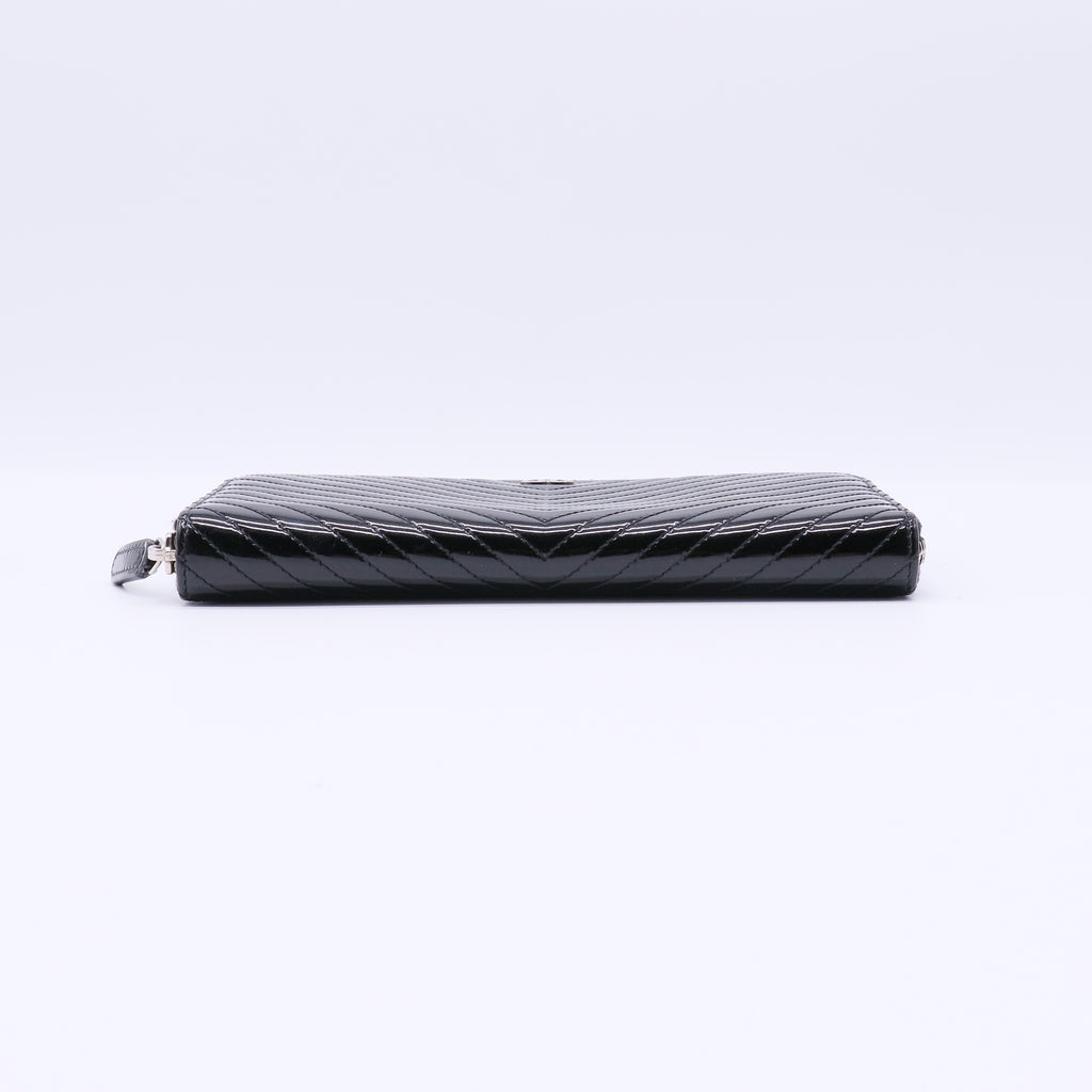 Black Chevron Quilted Caviar Leather L-Gusset Zip Wallet W21638