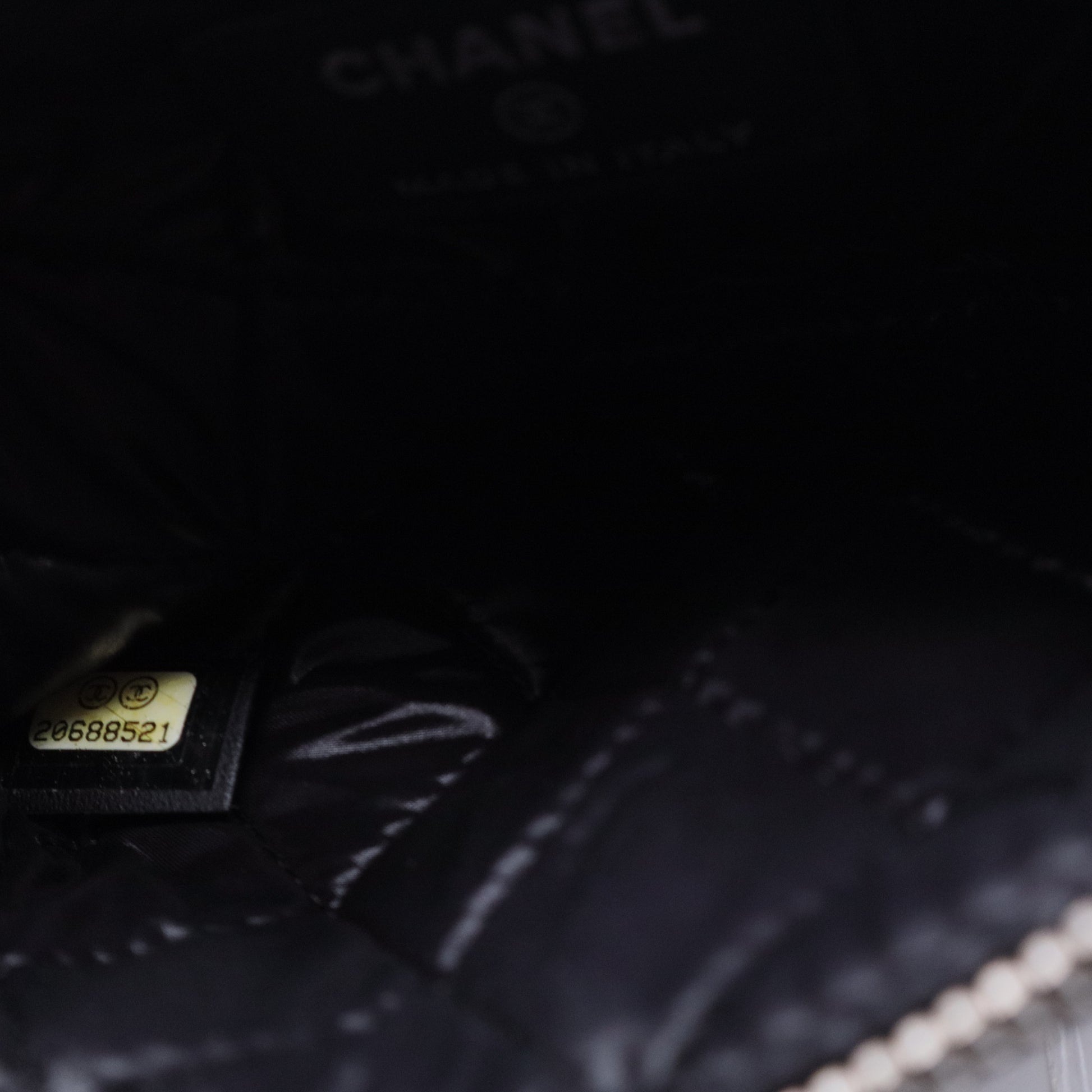 So Black O Case Pouch Quilted Patent Small Twins LDJ3055
