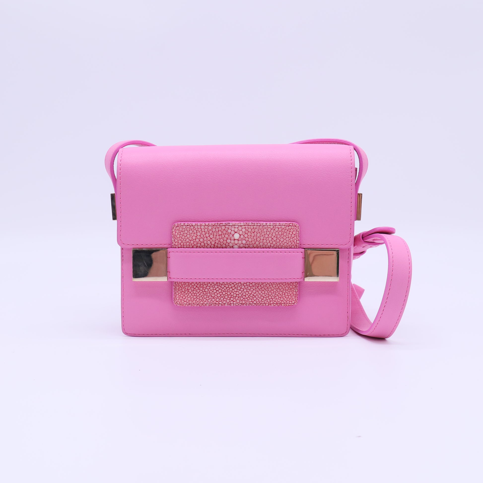 Madame leather crossbody bag B22598