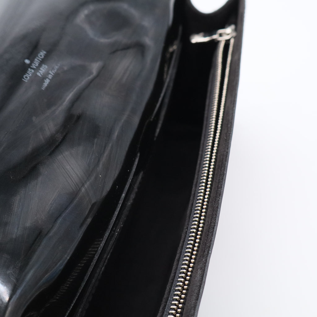 Epi Sevigne Clutch Black Gisel