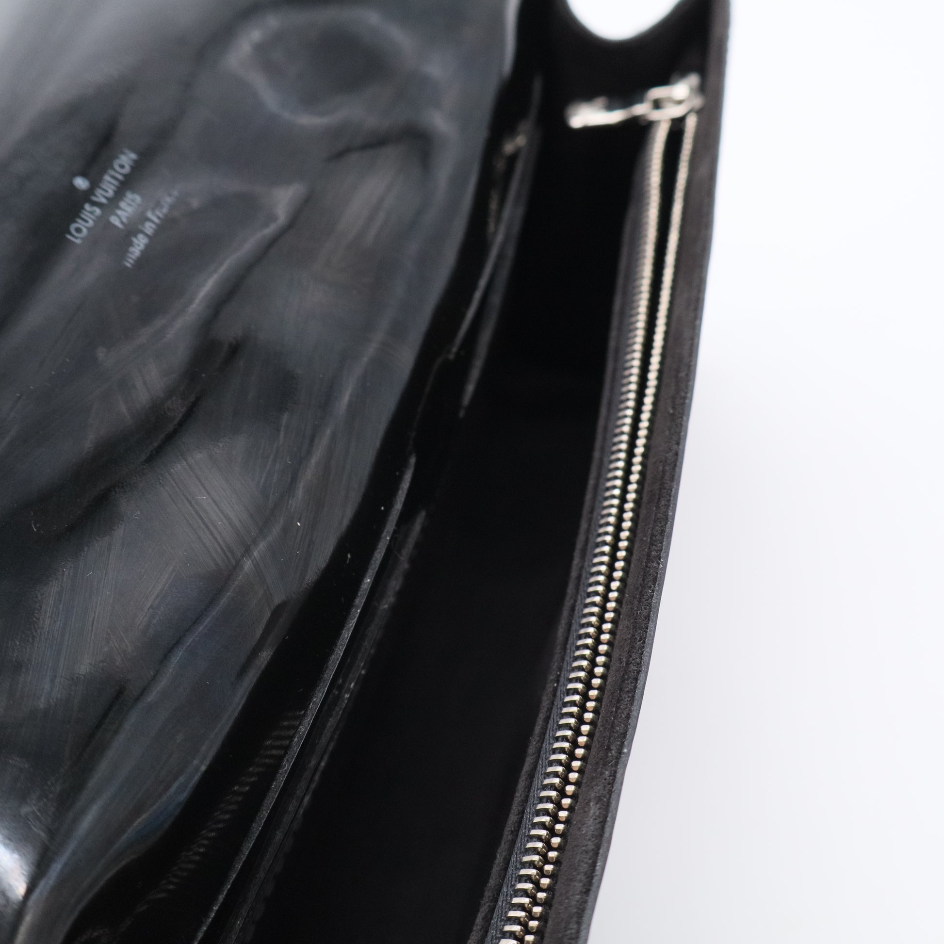 Epi Sevigne Clutch Black Gisel