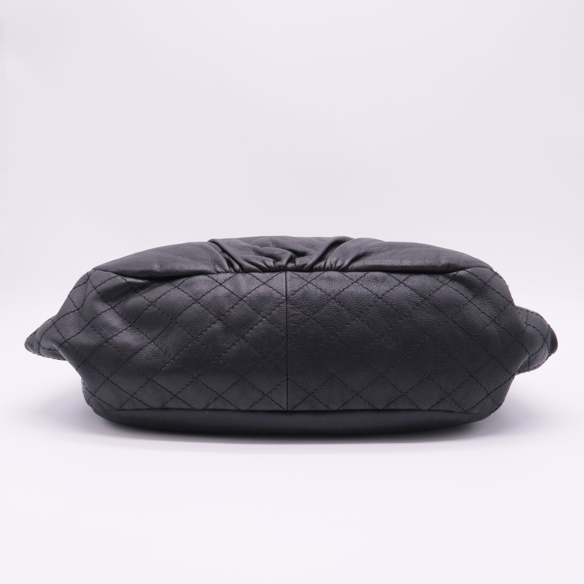 Timeless Half Moon Tote Caviar Large for precious