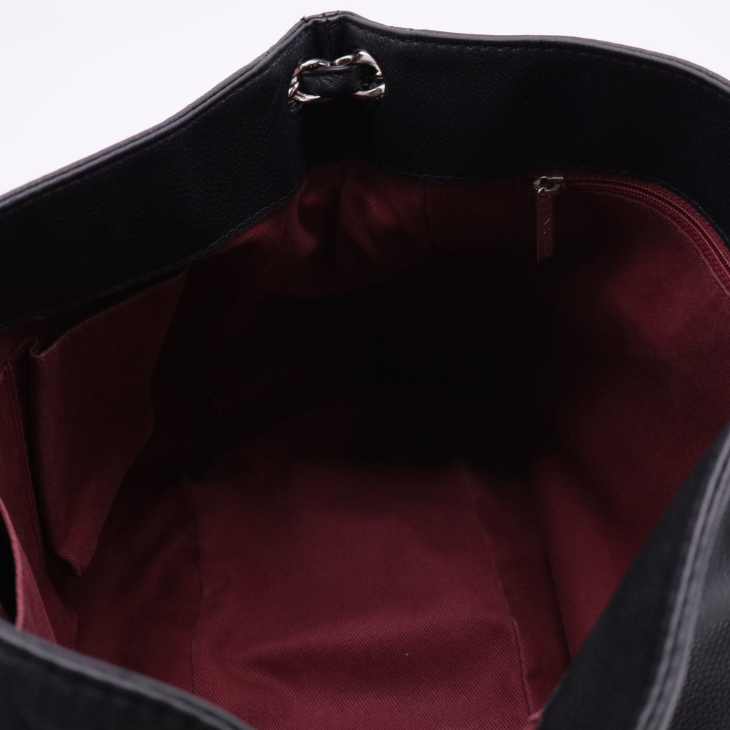 Timeless Half Moon Tote Caviar Large for precious