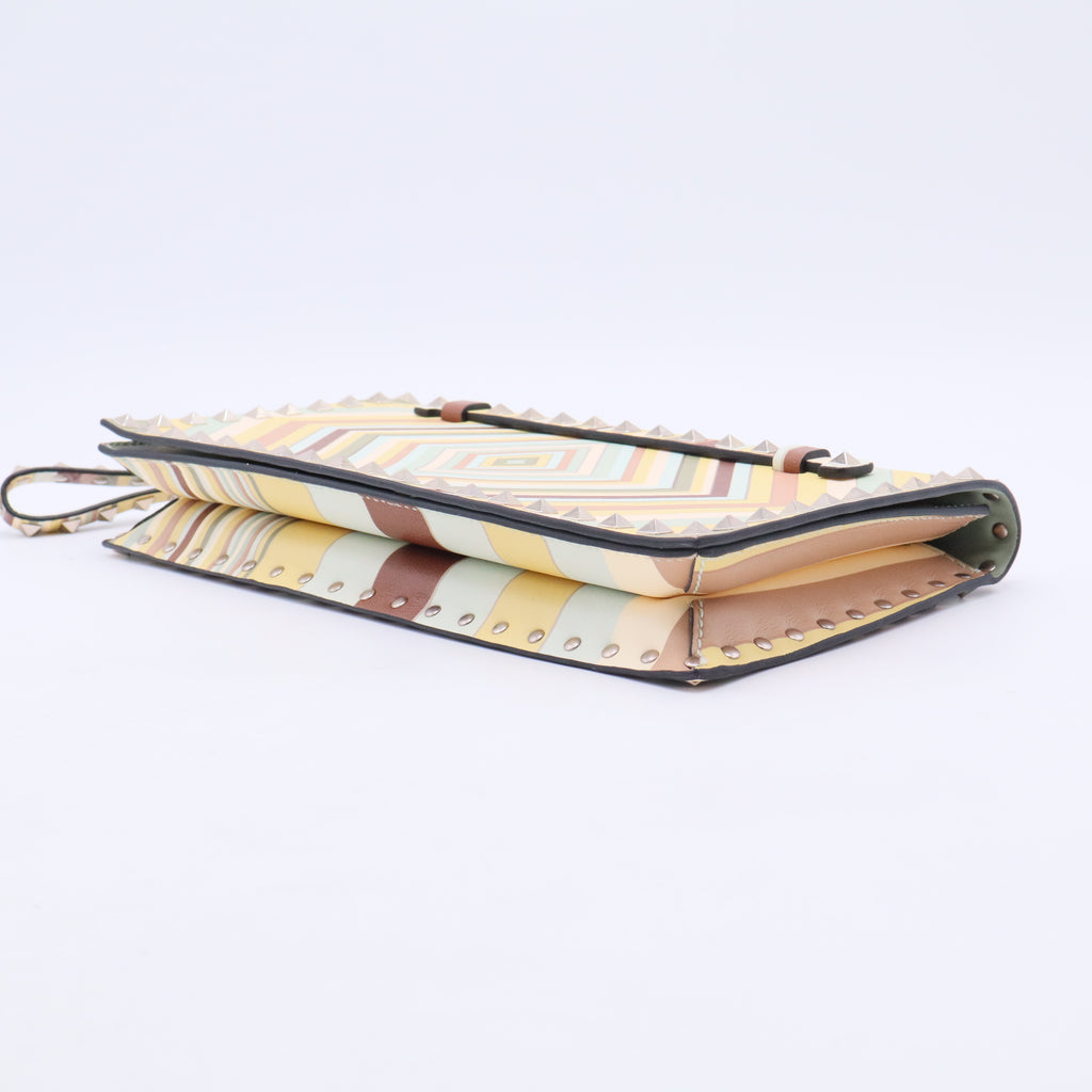 Rockstud Leather Rockstud Flap Wristlet Clutch Medium W20423