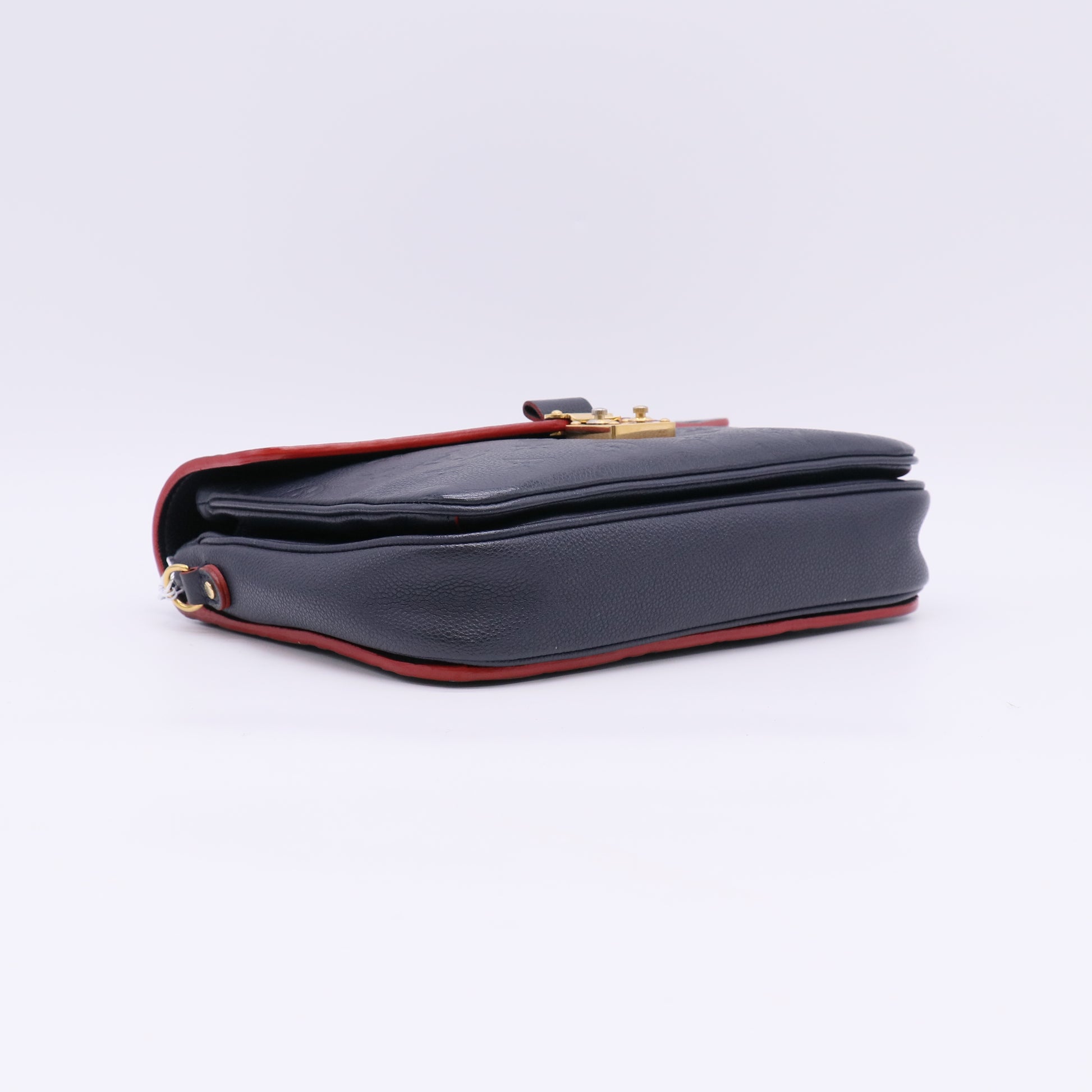 Louis Vuitton Pochette Metis in Monogram Empreinte Marine Rouge twins LDZ978
