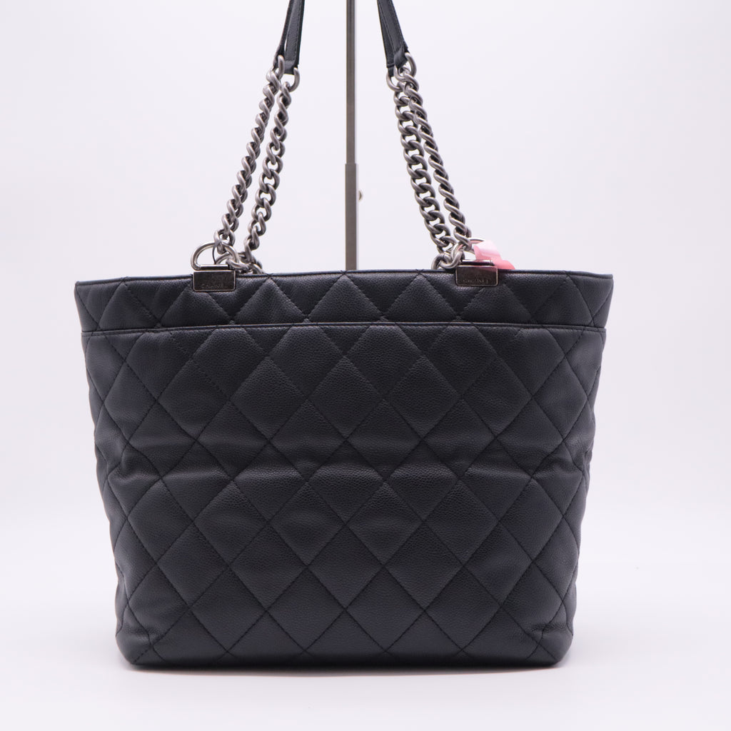 Caviar Shopping In Chains Tote twins