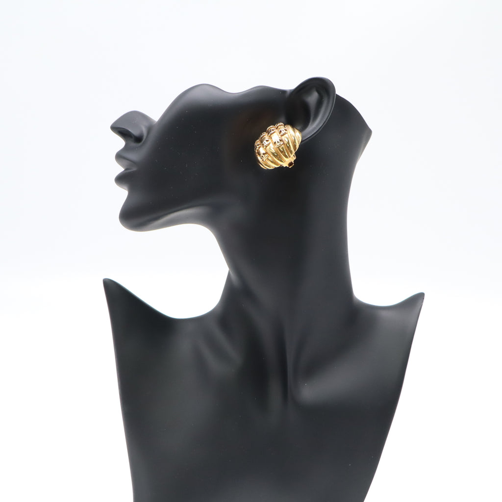 Vintage Christian Dior Ribbed Shell Dome Clip-On Earrings W21987