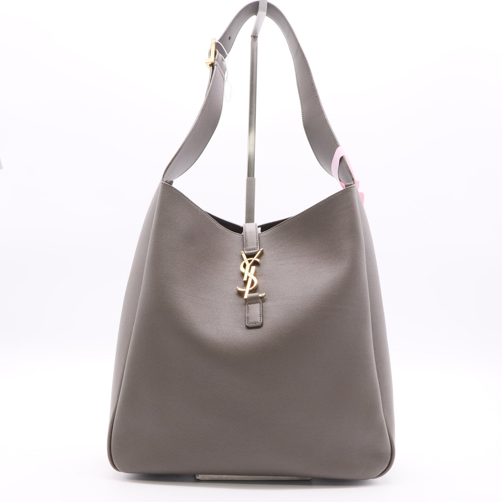Year2024 Supple Calfskin Large Le 5 A 7 Soft Hobo Dusty Grey twins