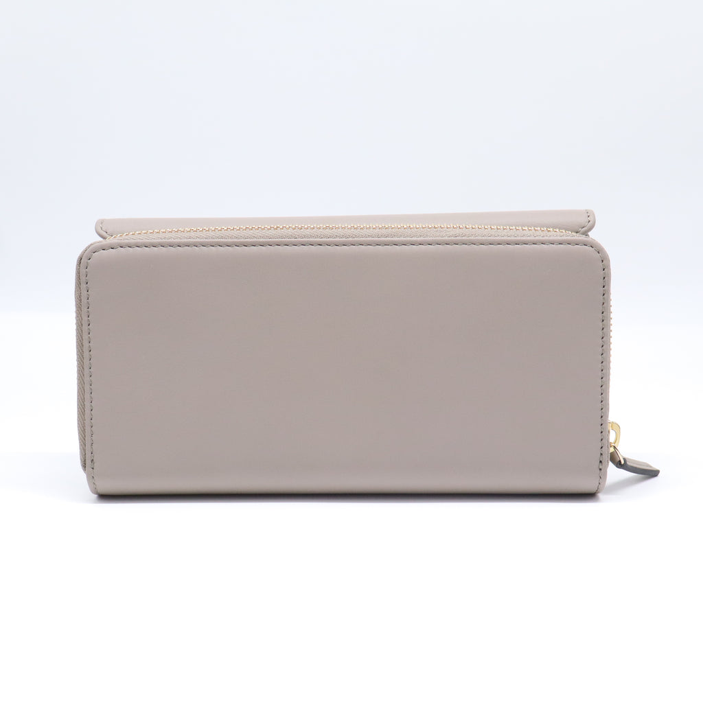 Gucci Embossed Logo Leather Flap Long Wallet W21640