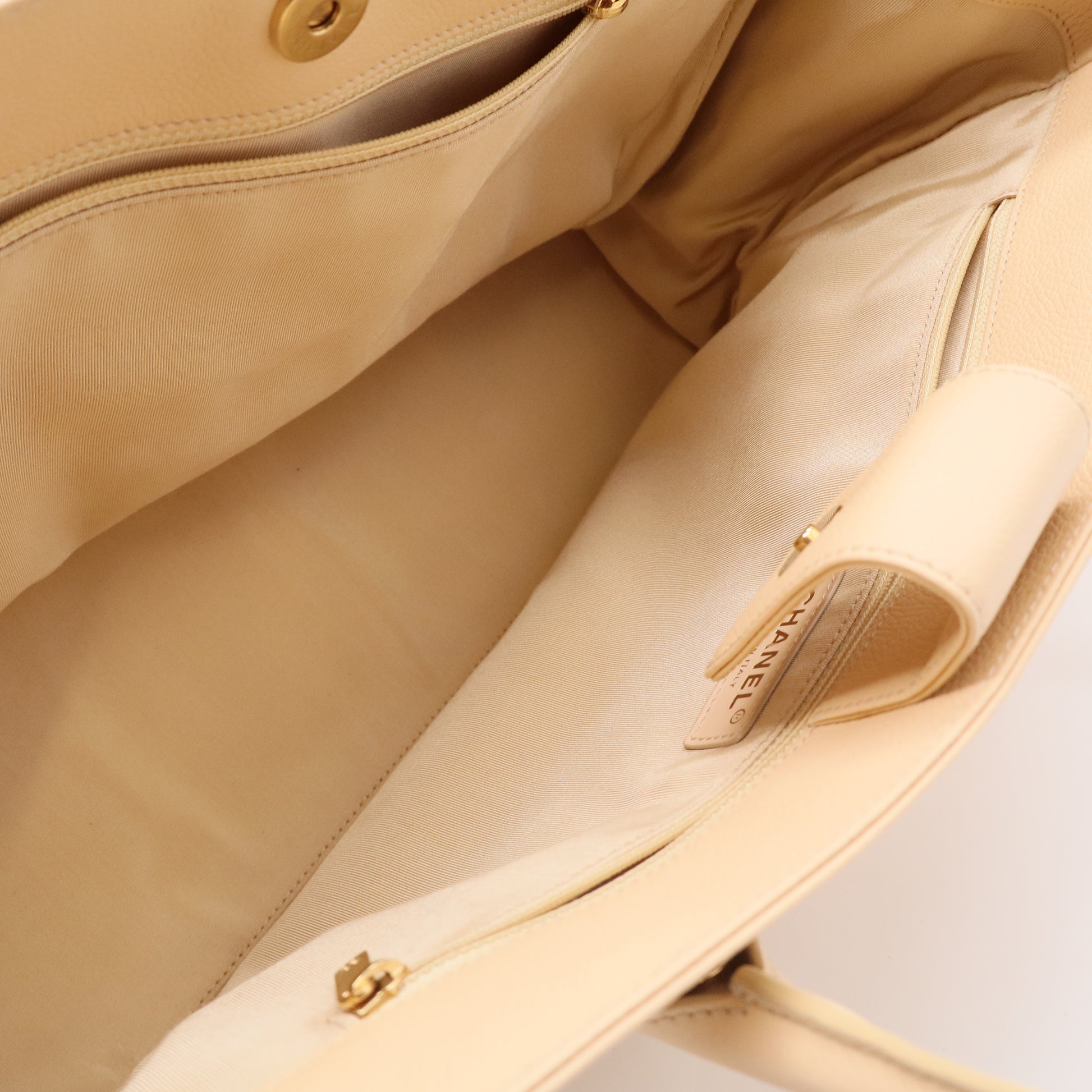 Calfskin Cerf Executive Shopper Tote Beige Clair