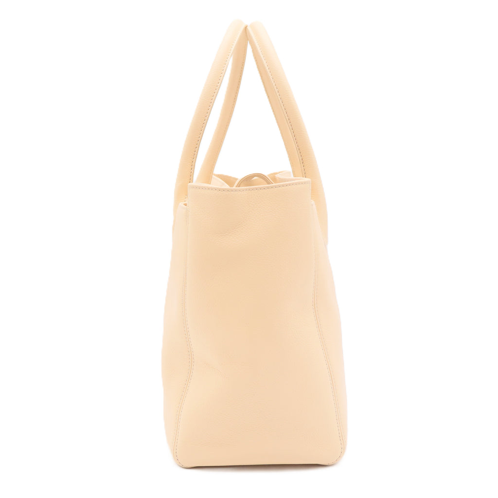 Calfskin Cerf Executive Shopper Tote Beige Clair