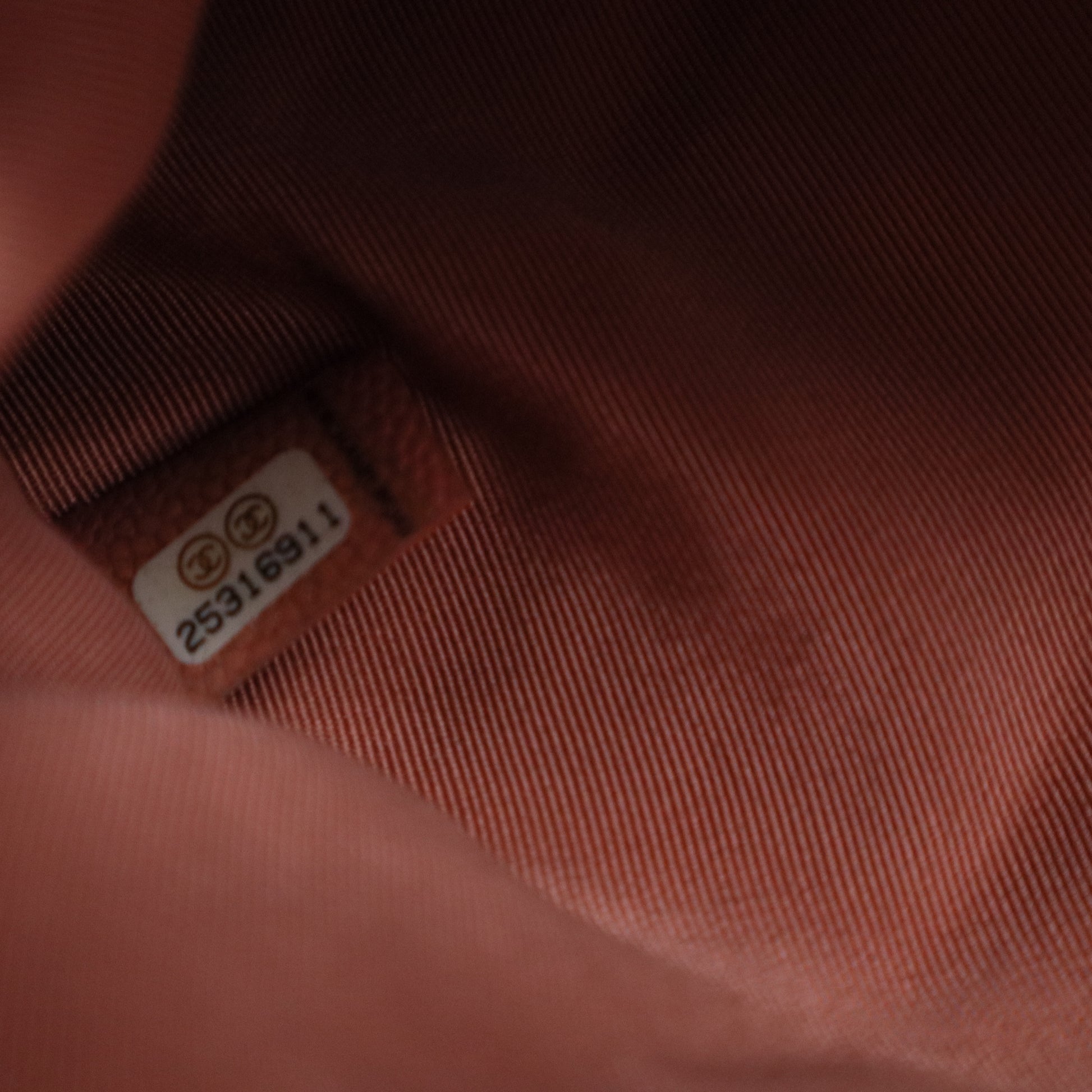 Charm O Case Pouch Chevron Lambskin Medium Twins LDJ3050