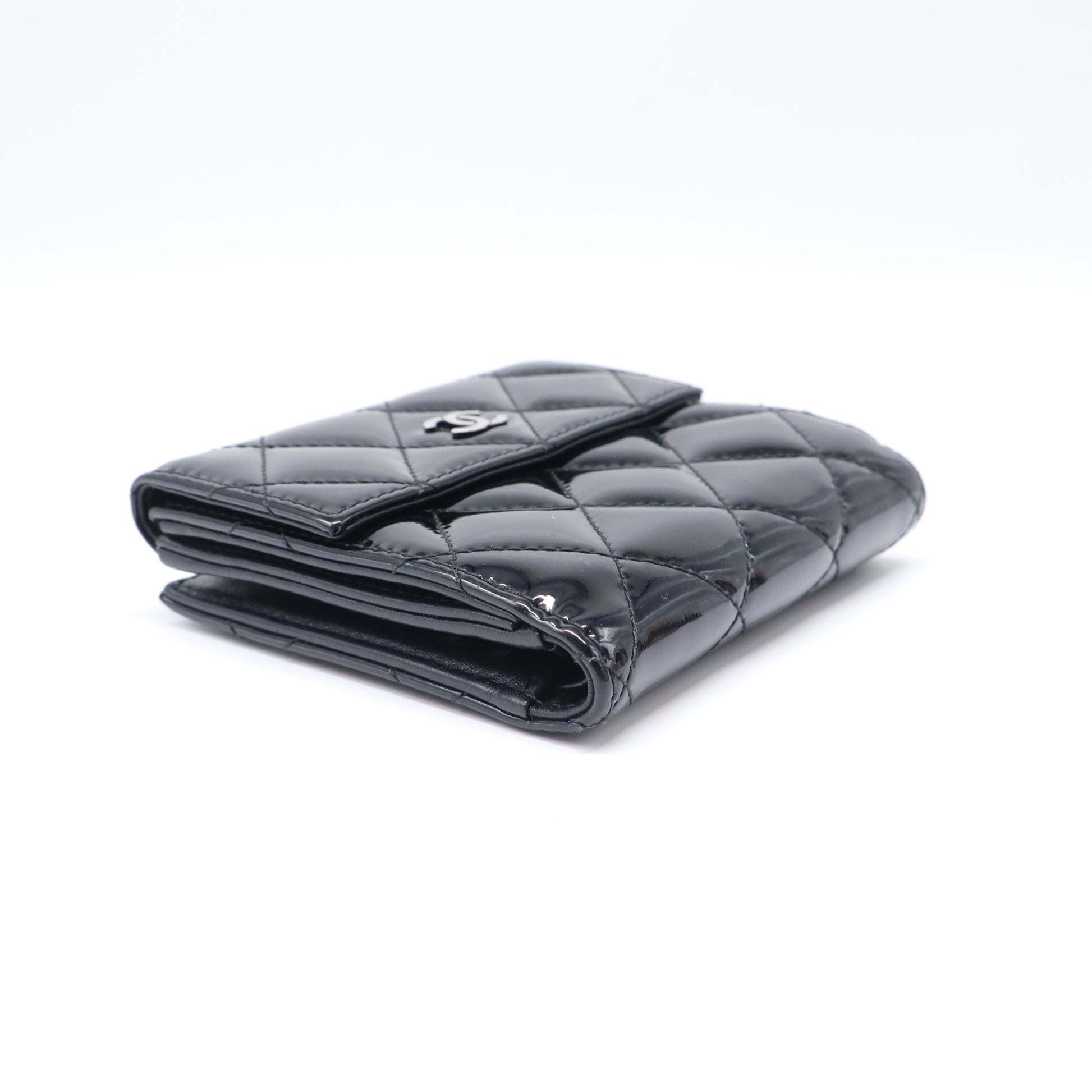 Chanel Patent Quilted Small Flap Wallet W21629