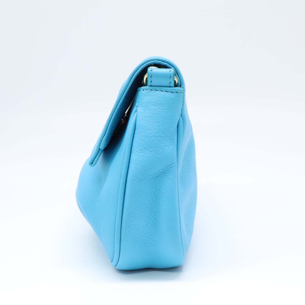 Fendista Pochette Crossbody Bag B22507