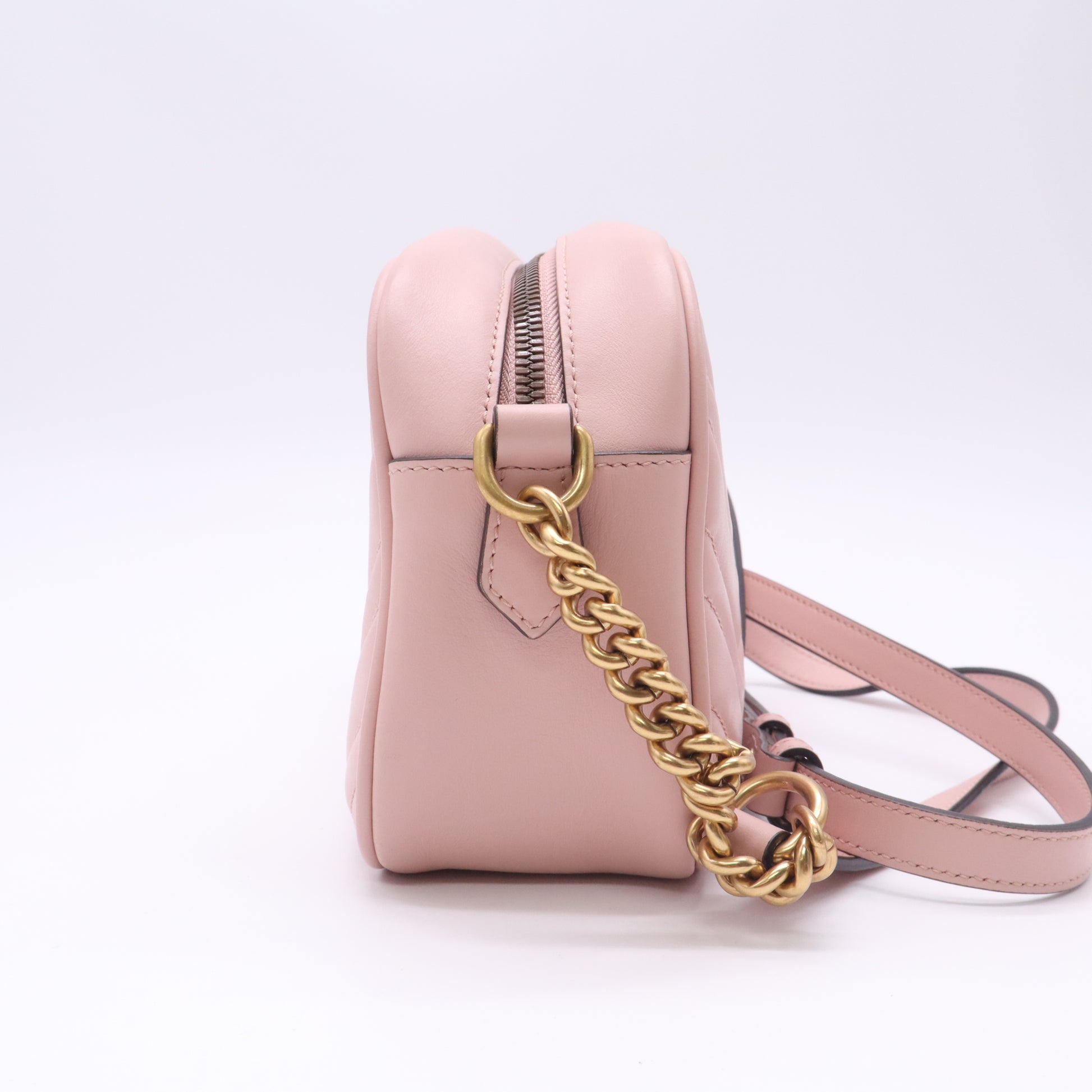 Gucci GG Marmont Matelassé Small Shoulder Bag B23548