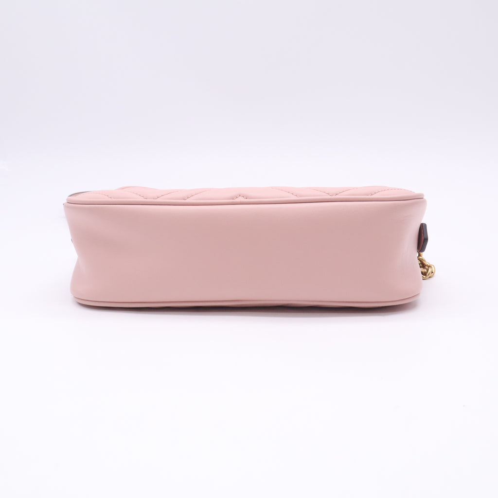 Gucci GG Marmont Matelassé Small Shoulder Bag B23548