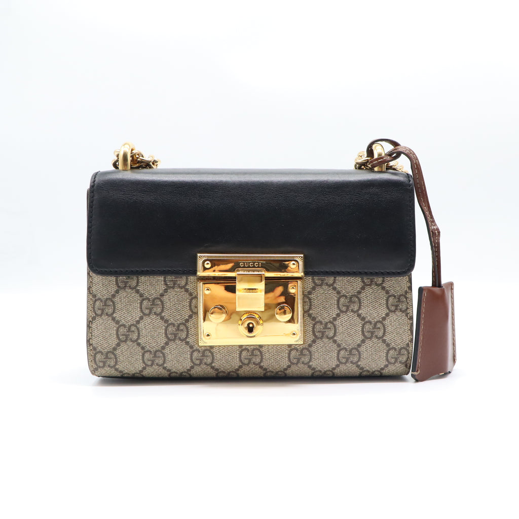 Gucci Shoulder Bag B21622