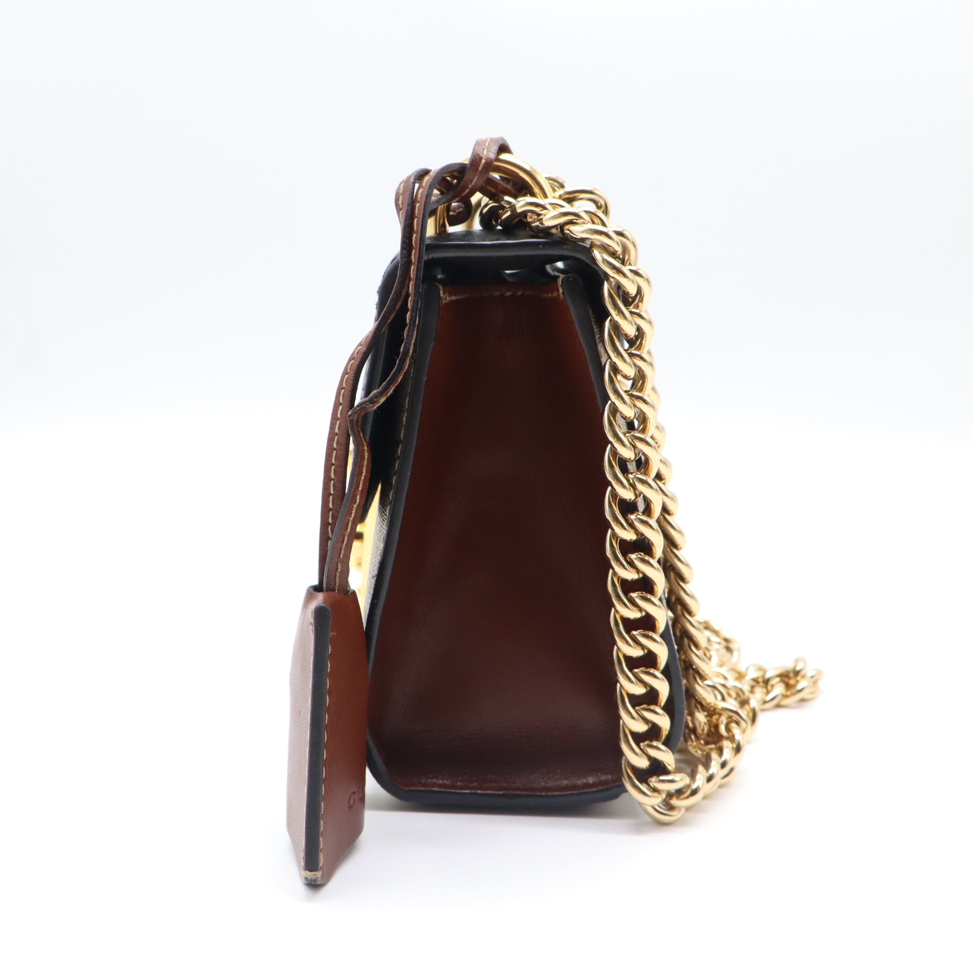 Gucci Shoulder Bag B21622