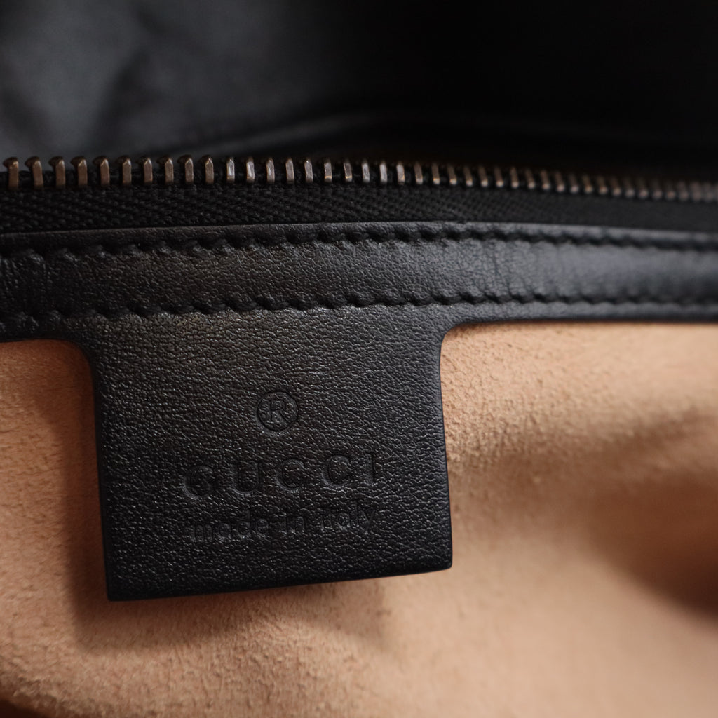 GG Marmont Flap Bag Matelasse Leather Medium