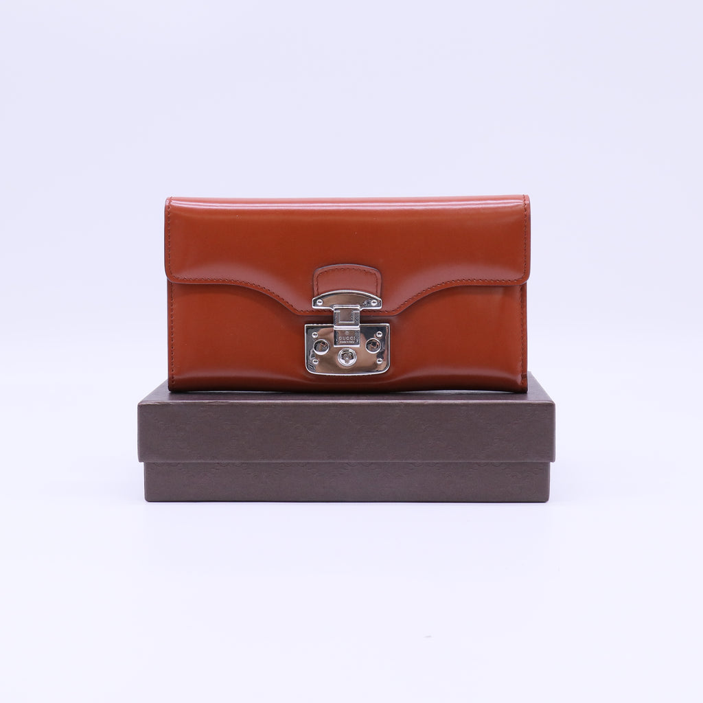 Gucci Regent Calfskin Lady Lock Flap Wallet W22019