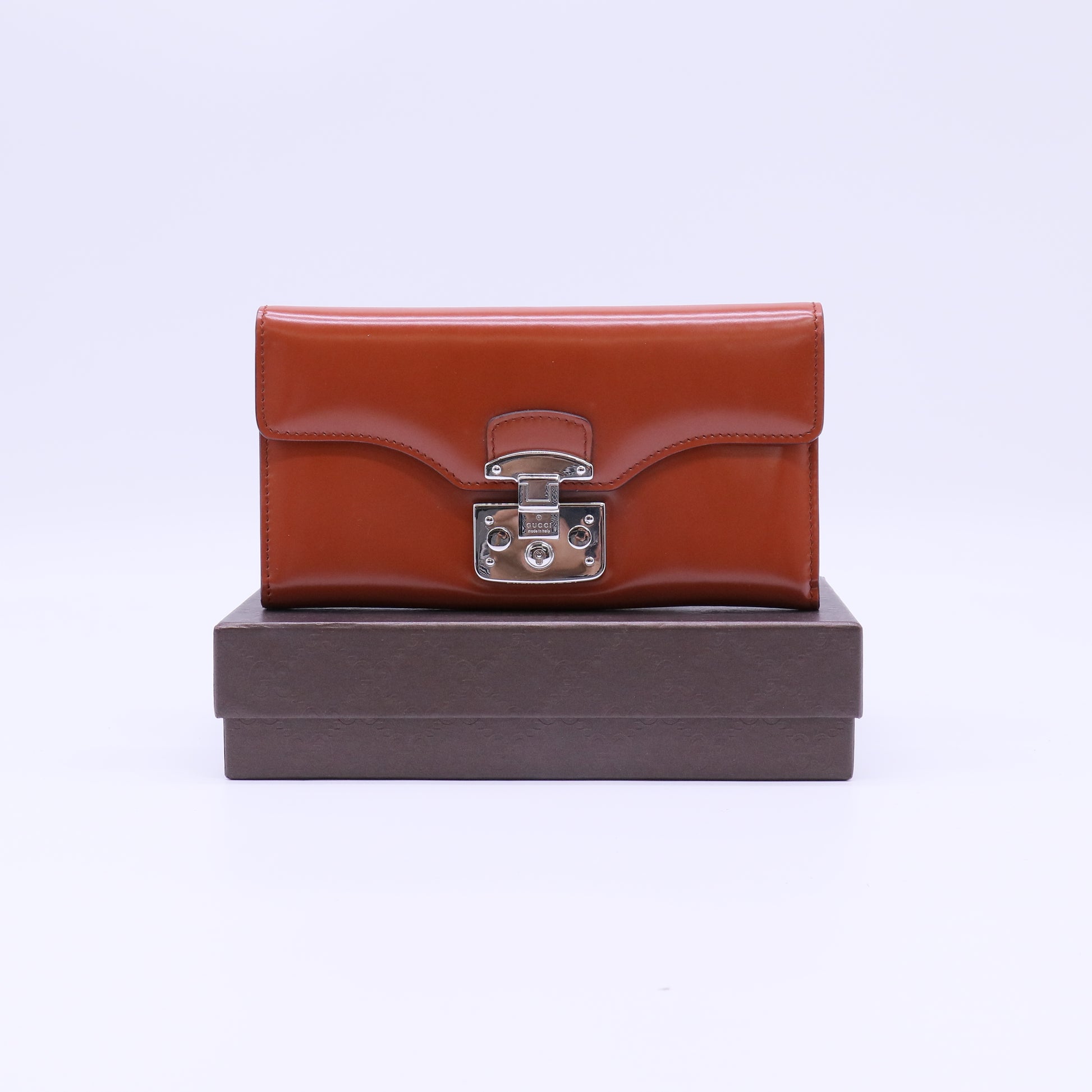 Gucci Regent Calfskin Lady Lock Flap Wallet W22019