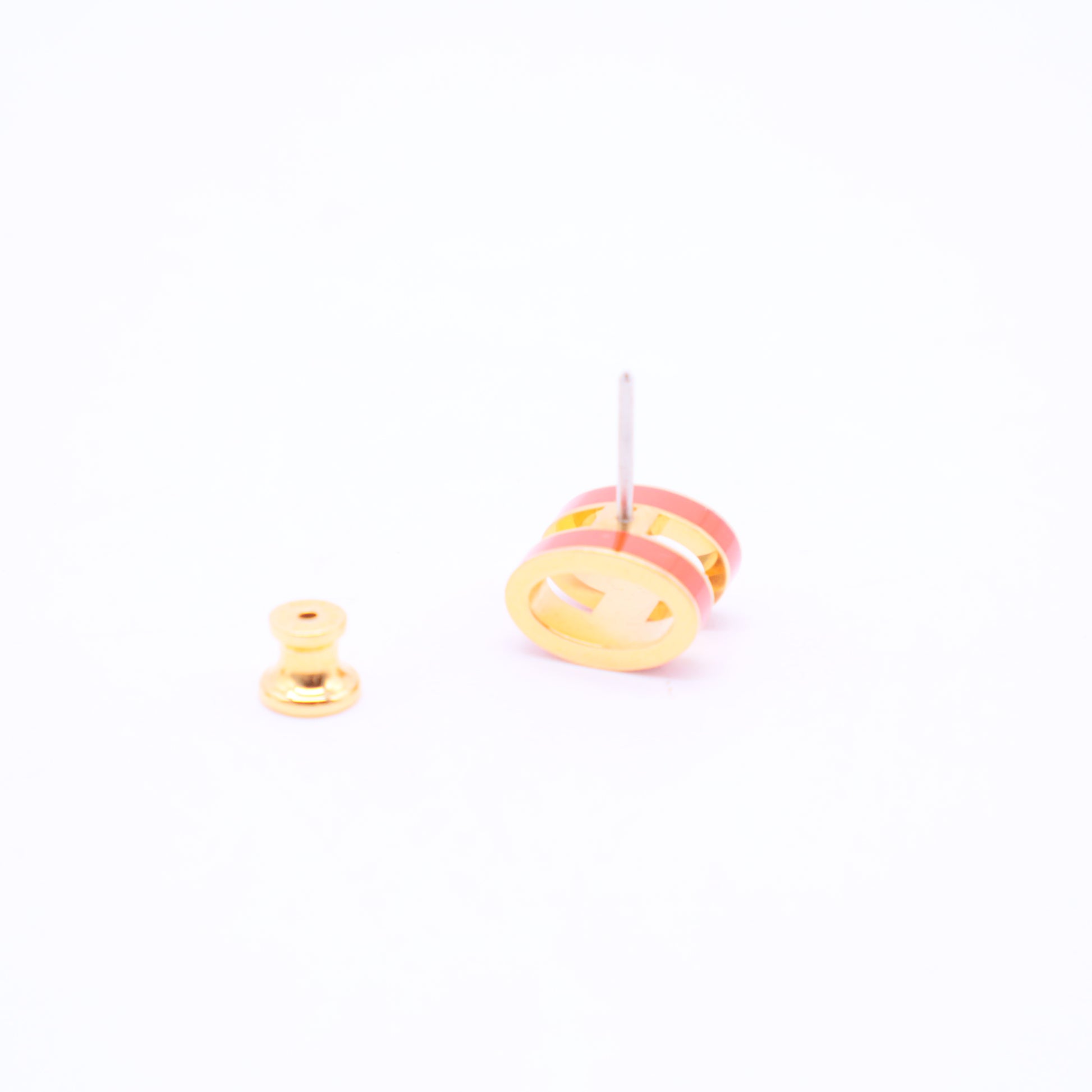 Pop H earrings  W20392