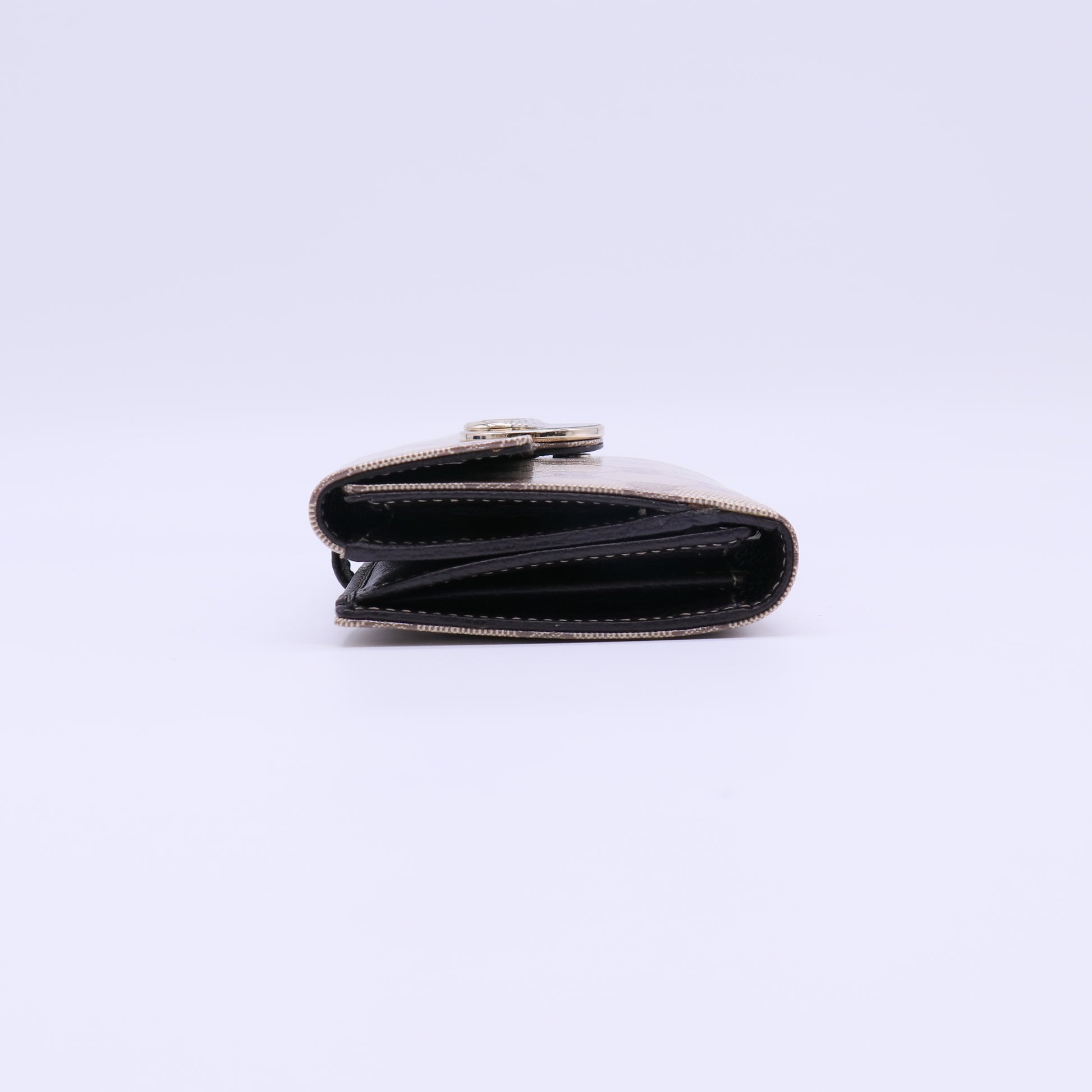 Gucci GG Coated Canvas Silver Ring Flap Wallet W22018