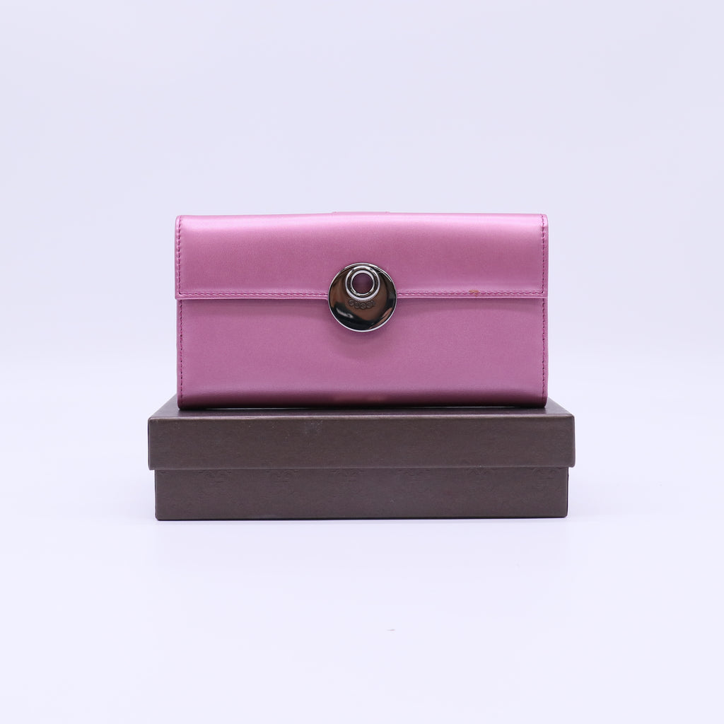 Gucci Silver Ring Lock Flap Wallet W22017