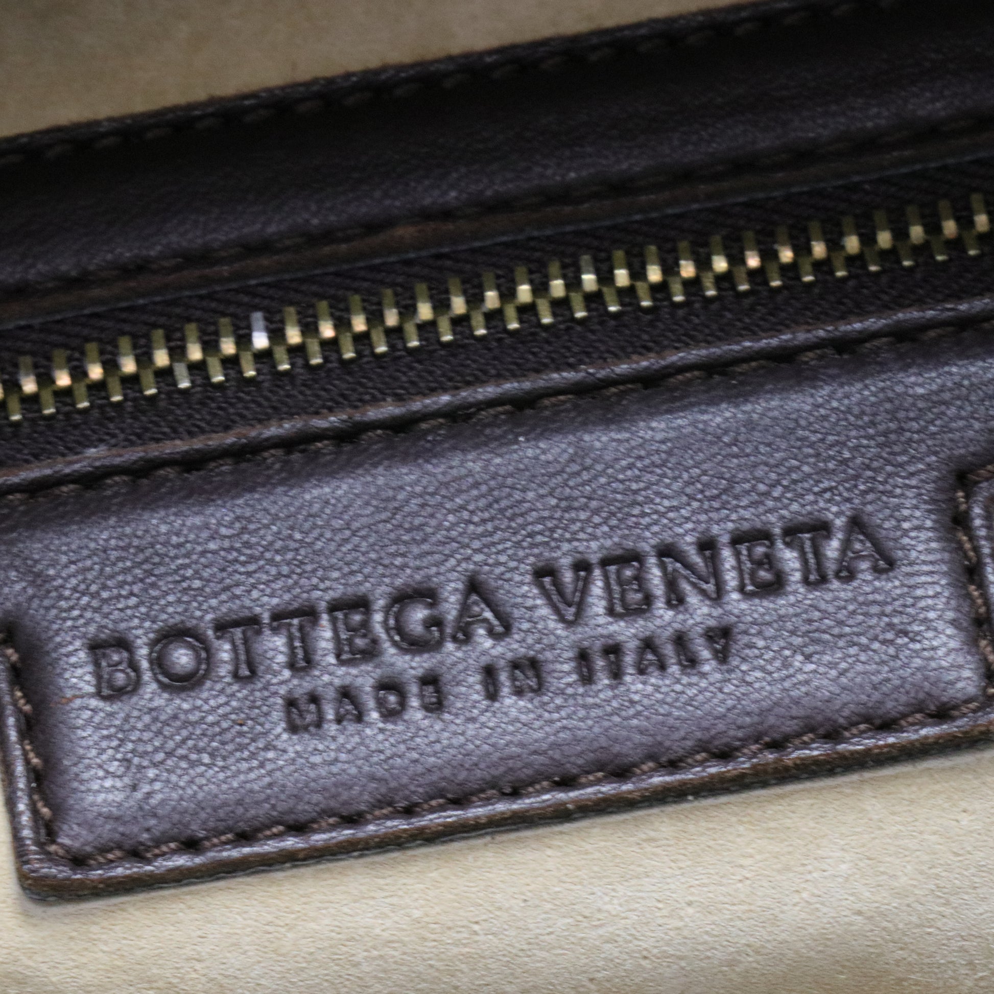Montaigne Handle Bag Intrecciato Nappa Medium